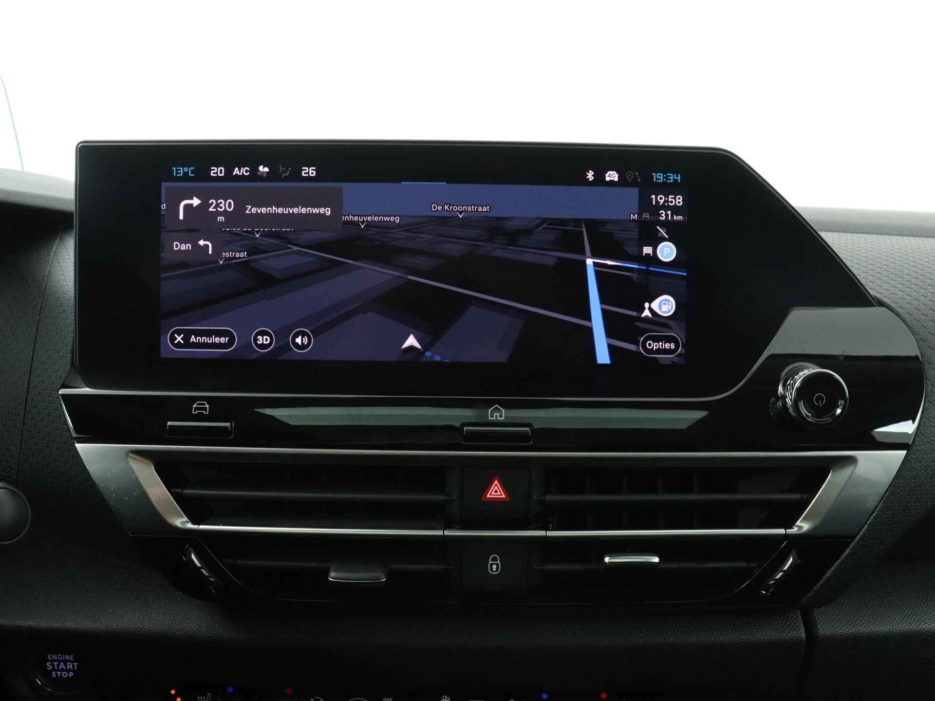 Citroen C4 Max 130pk | Navigatie | Panoramadak | Adaptieve Cruise Control | Parkeersensoren Voor/ Achter | Head up Display - 35/42