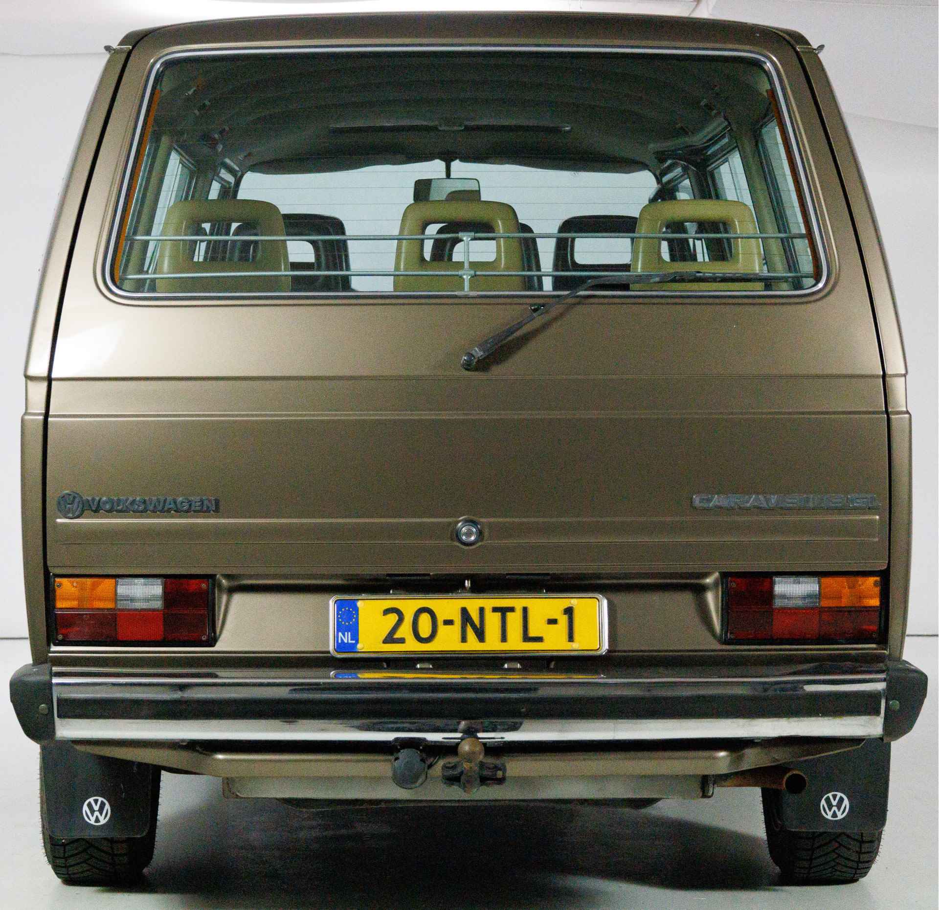 Volkswagen Caravelle T3 1.9i 66KW GL DE LUXE 7-persoons Luxe uitvoering met Open dak, Luxe stoelen, Ventilatie achterin, Armsteunen, Getint glas, uitklapbare instap - 13/29