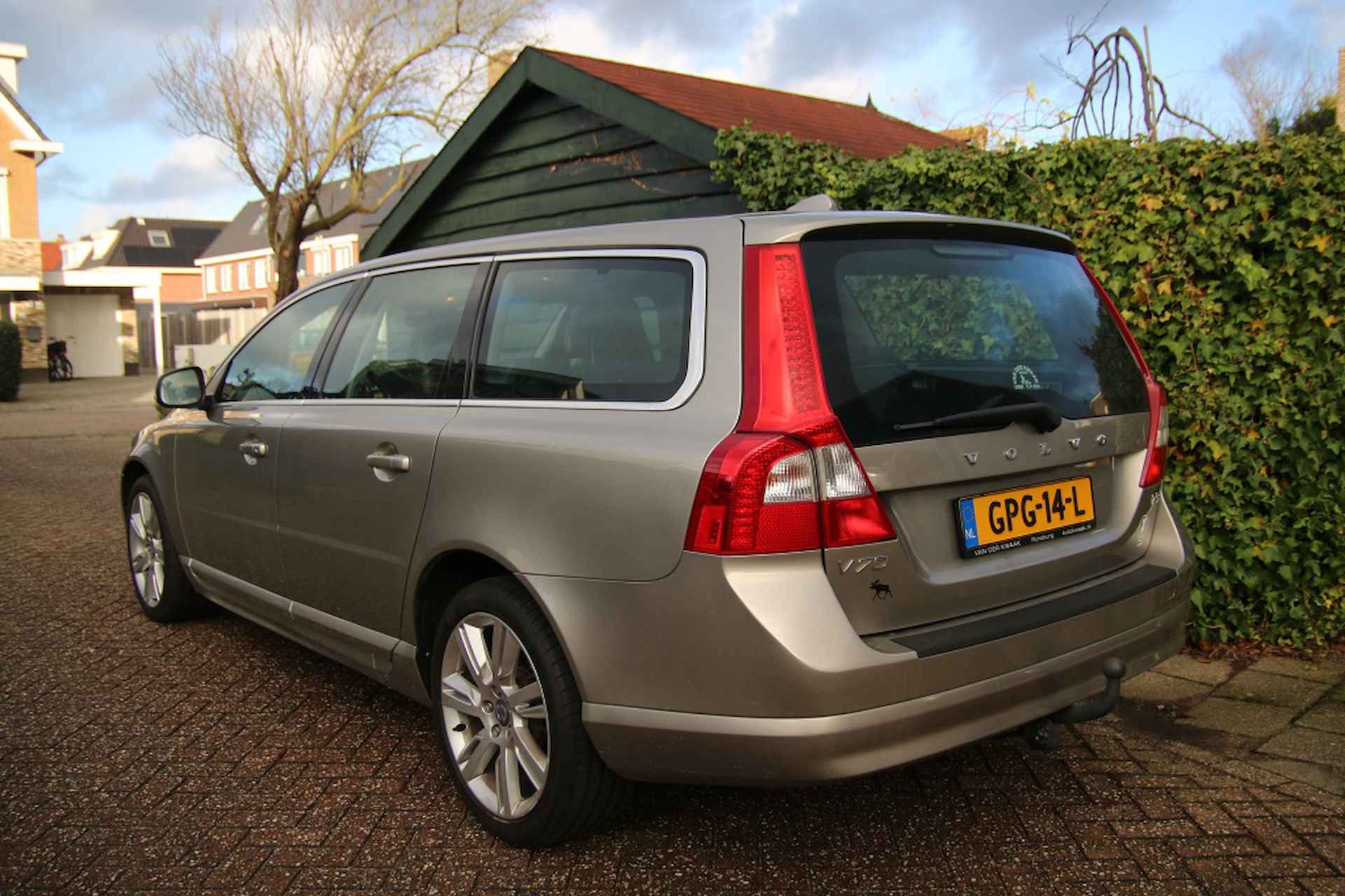 Volvo V70 2.0 T5 Kinetic | Leer | Trekhaak | Airco - 23/27