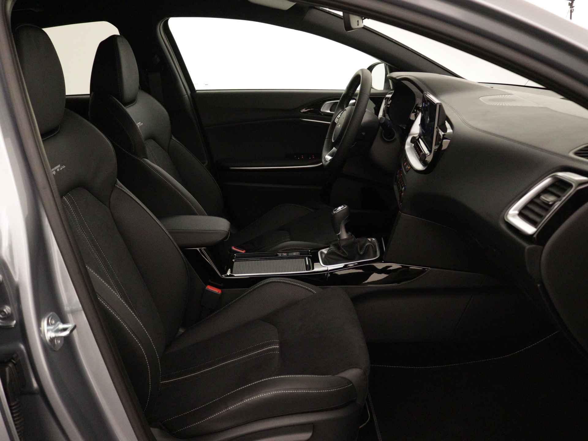 Kia ProCeed 1.0 T-GDi 120pk GT-Line | Nieuw | Uit voorraad leverbaar | Apple Carplay/Android Auto | Adaptive Cruise Control | Lane Assist | Dodehoek Sensor | - 32/39