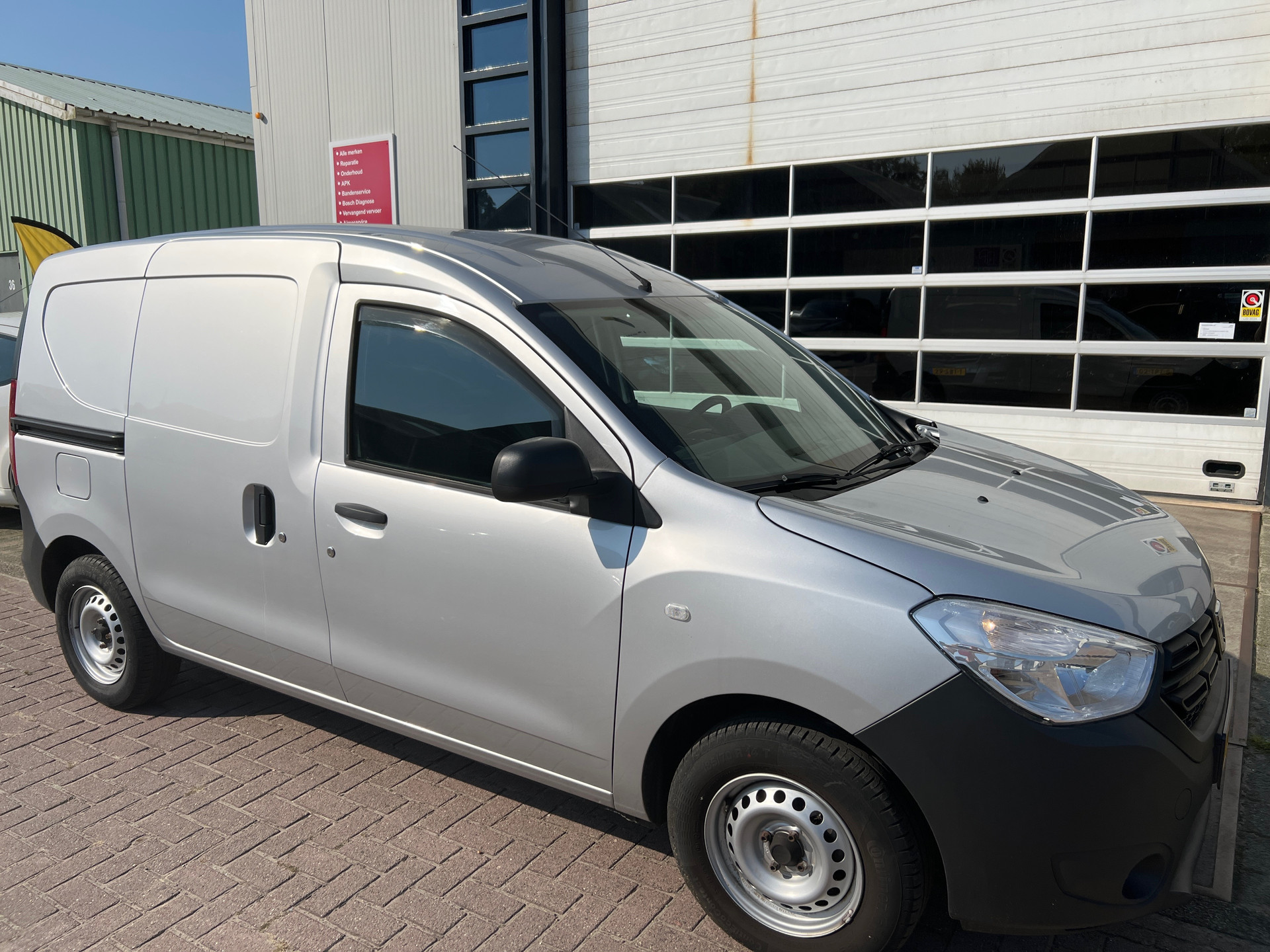 Dacia Dokker 1.6 MPI 100 Access