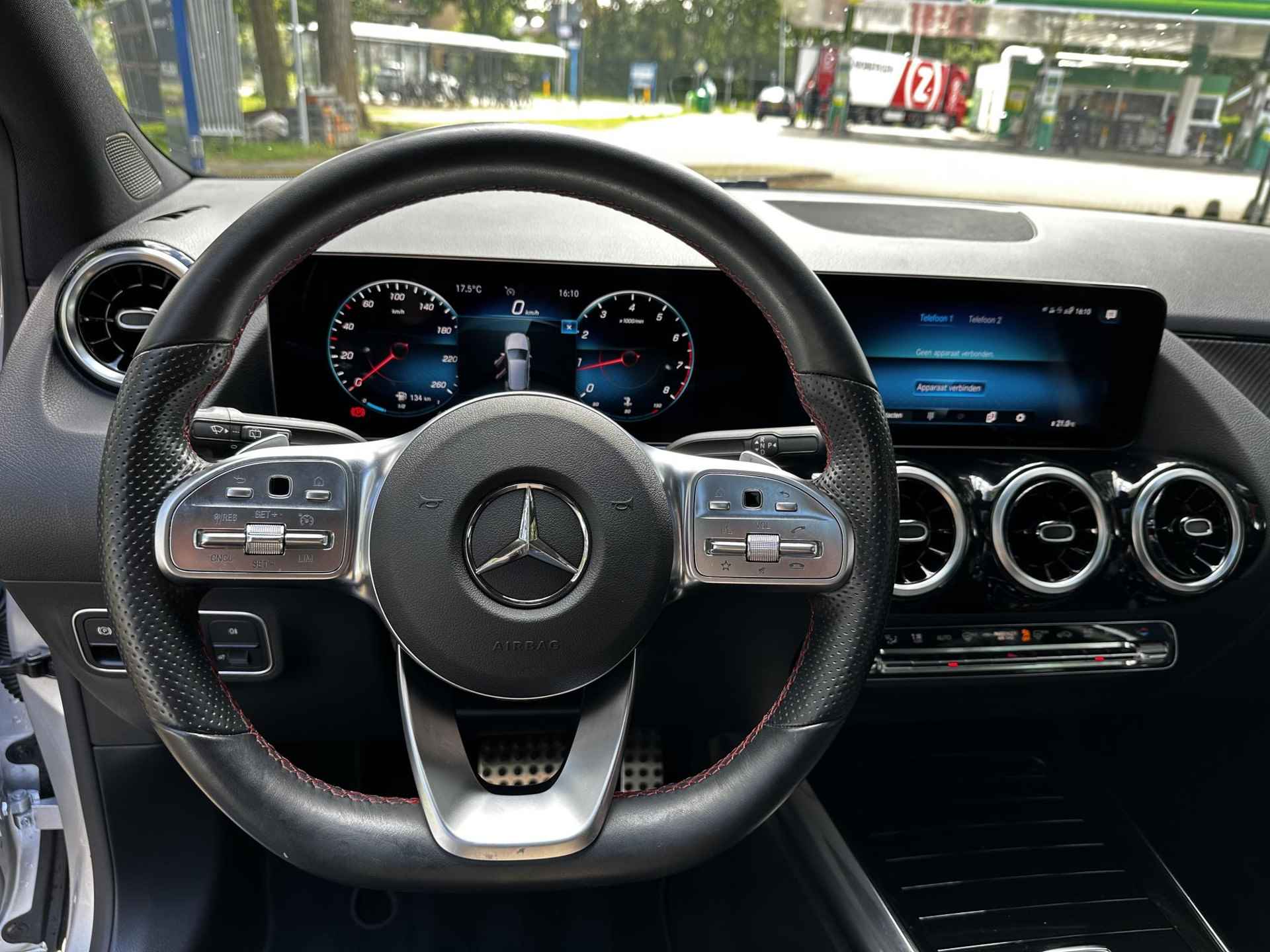 Mercedes-Benz B-klasse 180 Business Solution AMG AUTOMAAT | Panodak | Navi | Climate Control | Afn. Trekhaak | LM Velgen | Cruise Control - 19/34