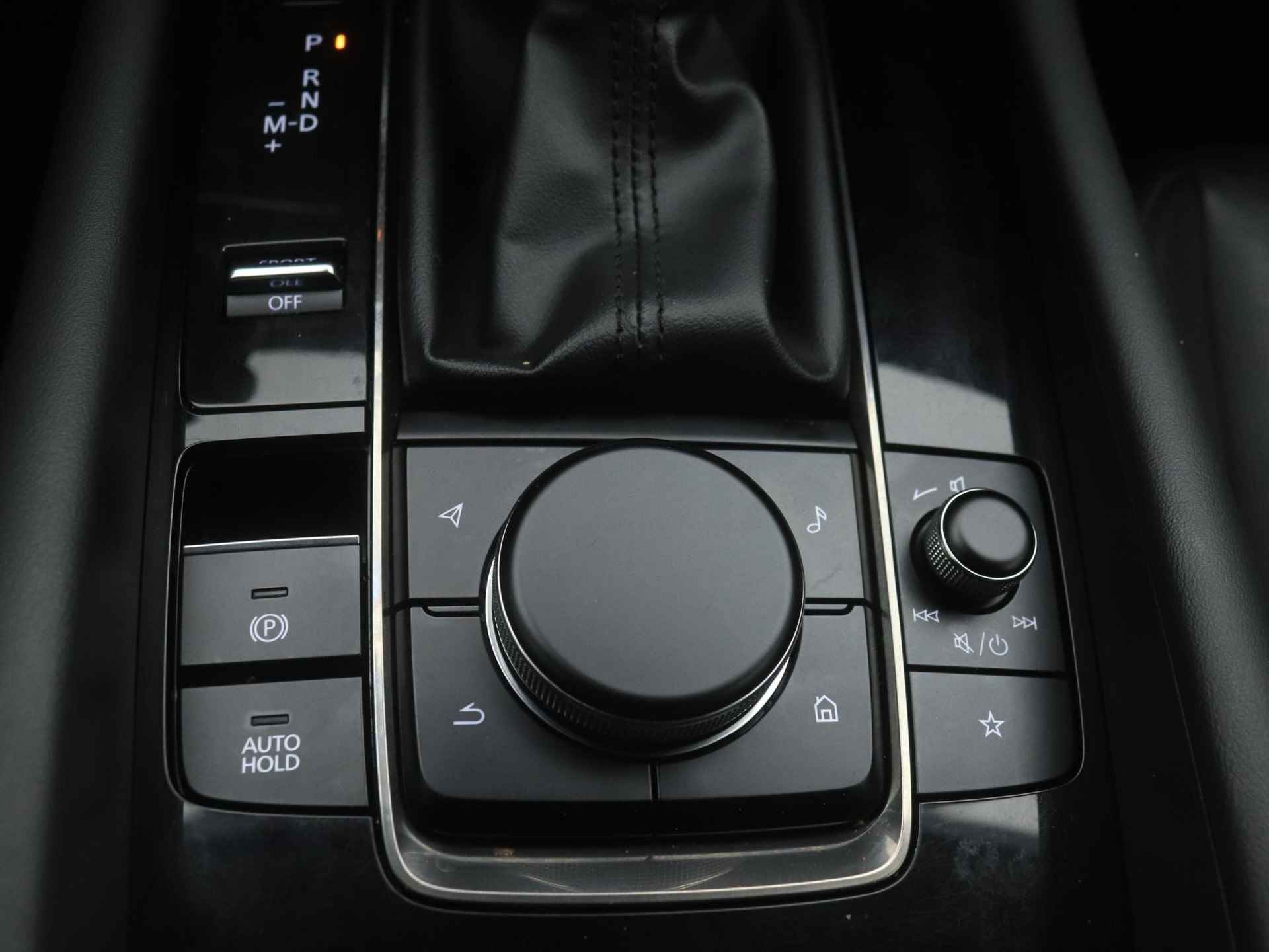 Mazda 3 2.0 SkyActiv-X Luxury i-Activesense automaat met vaste trekhaak : dealer onderhouden - 39/49