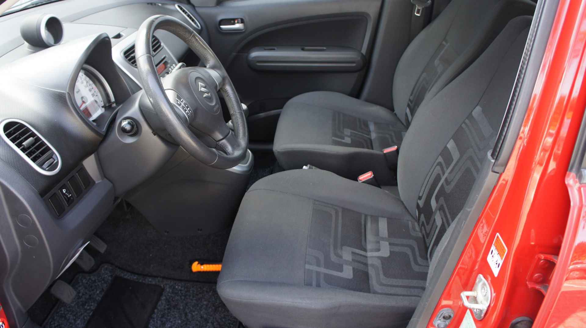 Suzuki Splash 1.0 VVT Comfort - 12/22