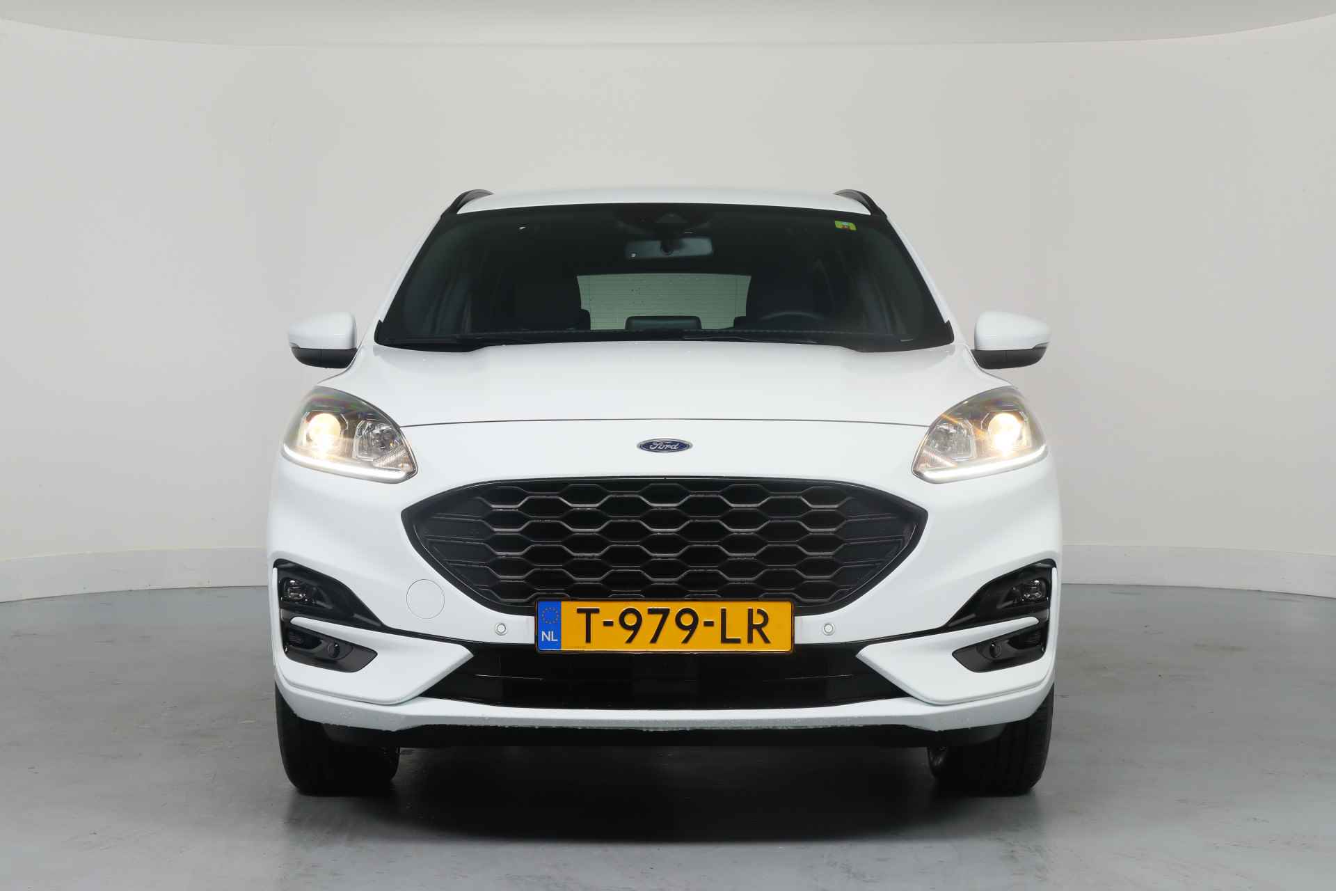 Ford Kuga 2.5 PHEV ST-Line | Navigatie | Camera | Keyless | Clima | Parkeersensoren V+A | Lichtmetalen Velgen | Stoelverwarming - 2/37