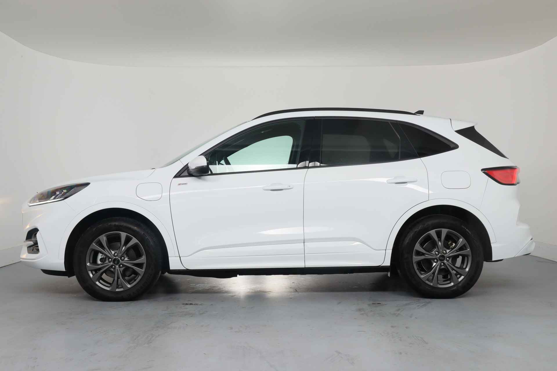 Ford Kuga 2.5 PHEV ST-Line | Navigatie | Camera | Keyless | Clima | Parkeersensoren V+A | Lichtmetalen Velgen | Stoelverwarming - 6/37