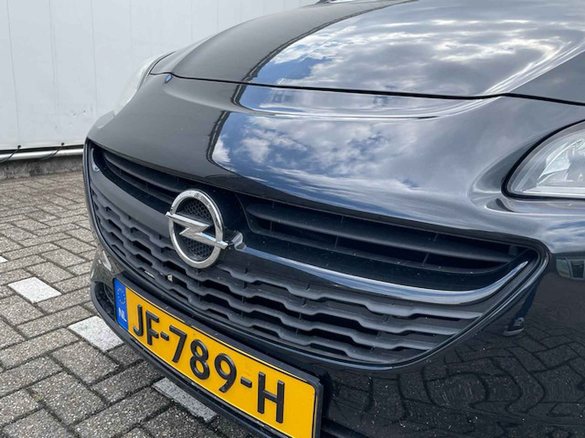 Opel Corsa 1.2 Color Edition met Led, 16inch Velgen, Dealer Onderhouden - 17/18