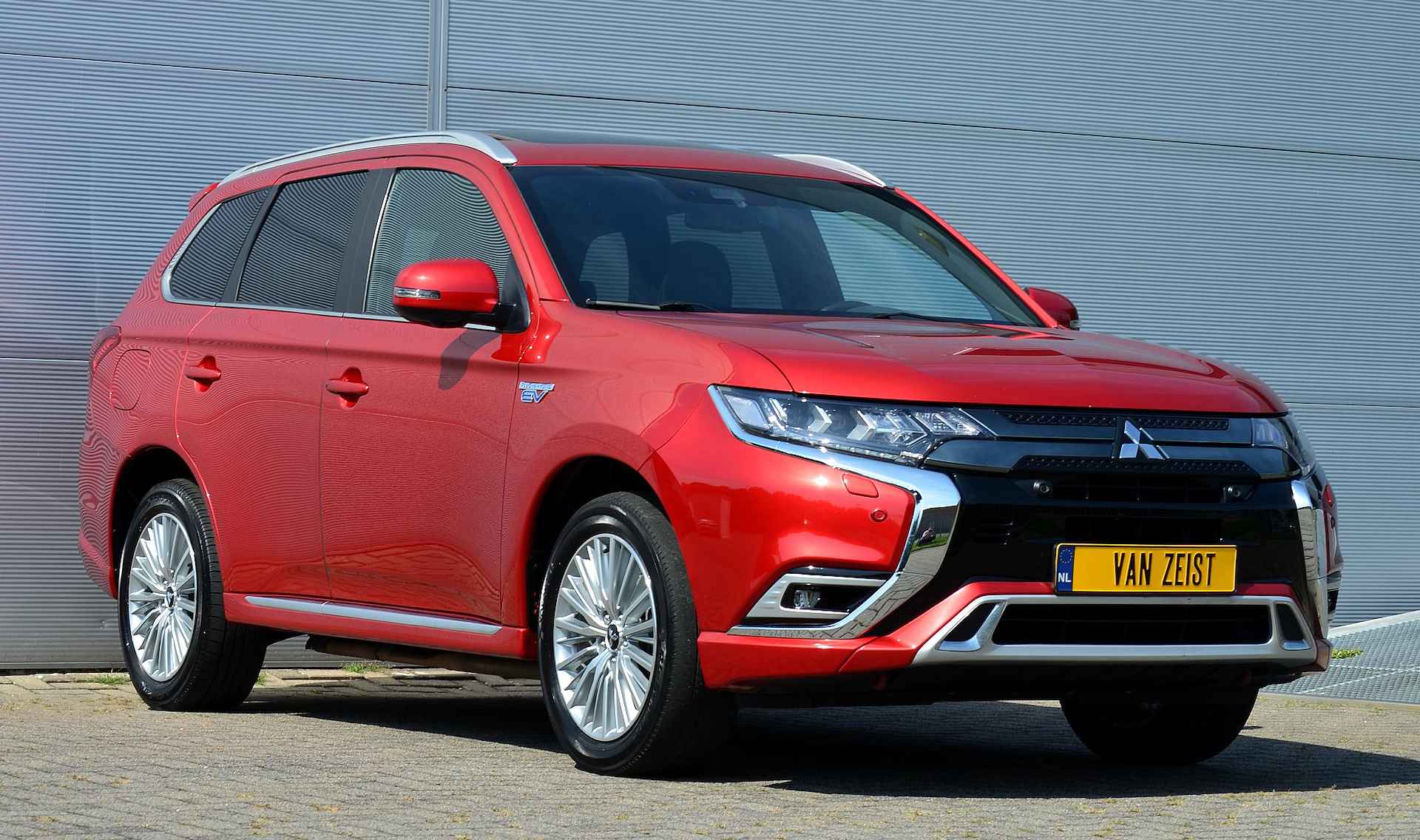 Mitsubishi Outlander PHEV 2.4 INSTYLE 4WD | PLUG IN HYBRID | V2G | FULL OPTIONS | SCHUIFDAK | ADAPTIEF CRUISE | FABRIEKGARANTIE TOT 24-02-2025 | ALL IN RIJKLAARPRIJS - 13/50