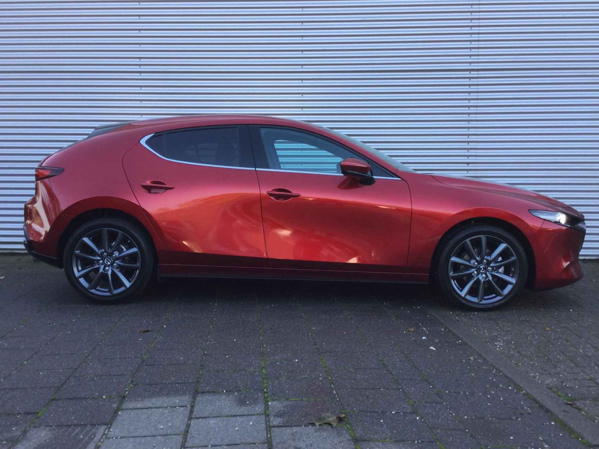 Mazda 3 2.0 e-SkyActiv-G M Hybrid 150 Exclusive-line + Design Pack - € 3.950.- VOORRAADKORTING - 3/19