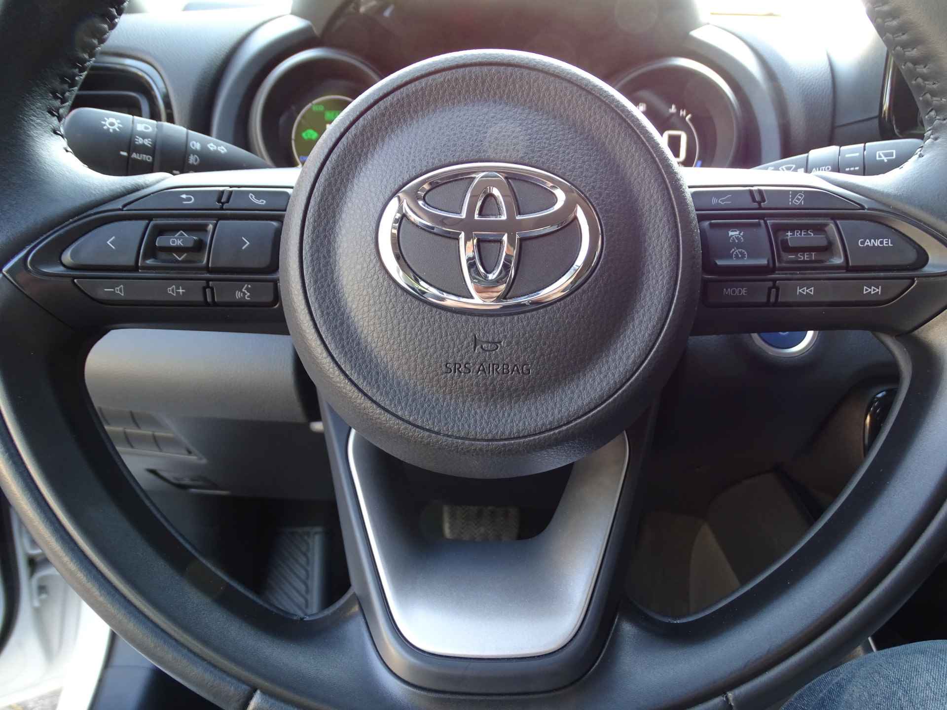 Toyota Yaris 1.5 Hybrid Dynamic - 20/25