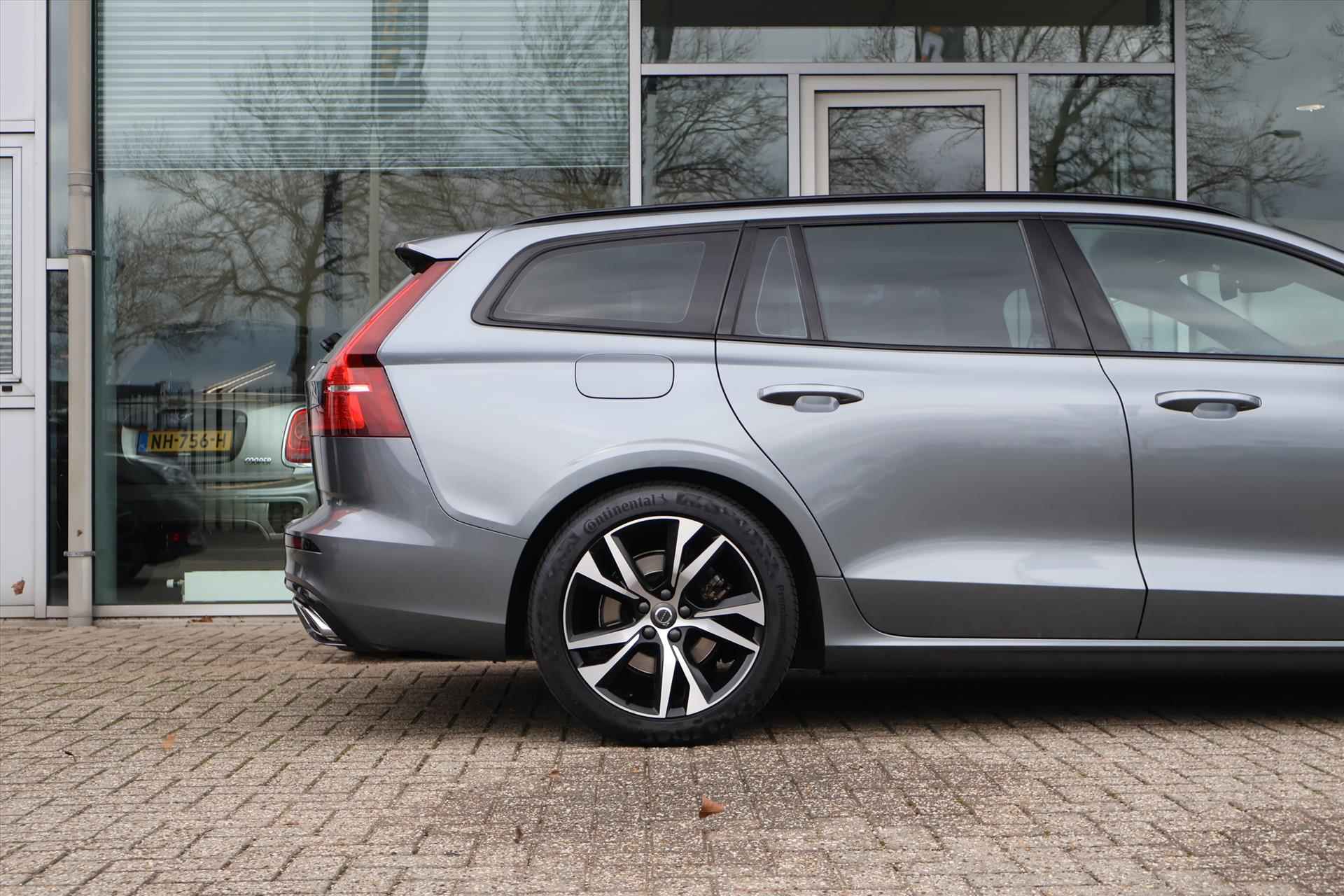 Volvo V60 B3 R-Design 163pk Geartronic Mild Hybrid | Carplay | Navi | Memory | ACC | LED | Keyless - 11/48