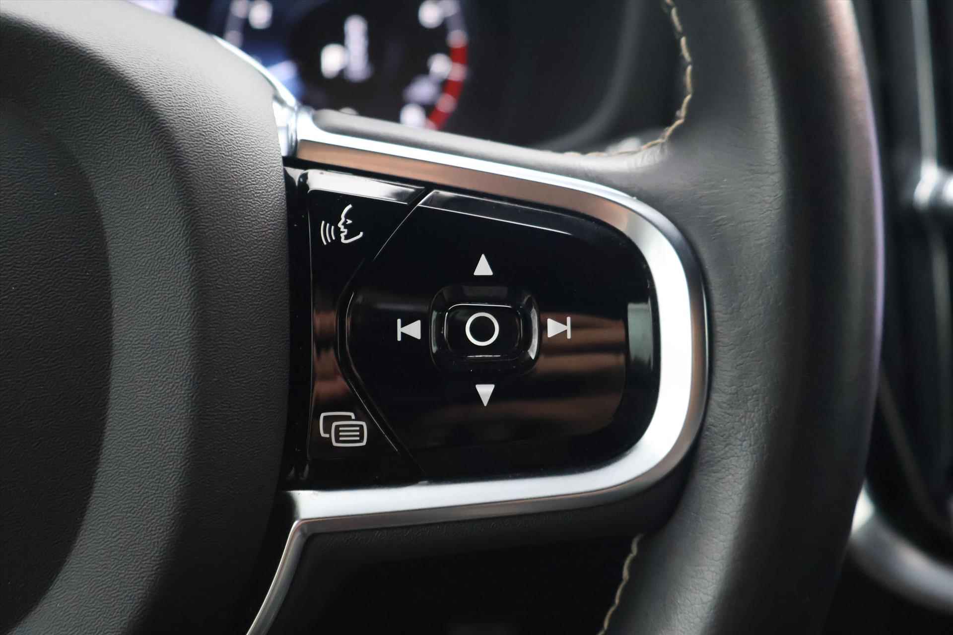 Volvo V60 B3 R-Design 163pk Geartronic Mild Hybrid | Carplay | Navi | Memory | ACC | LED | Keyless - 24/48