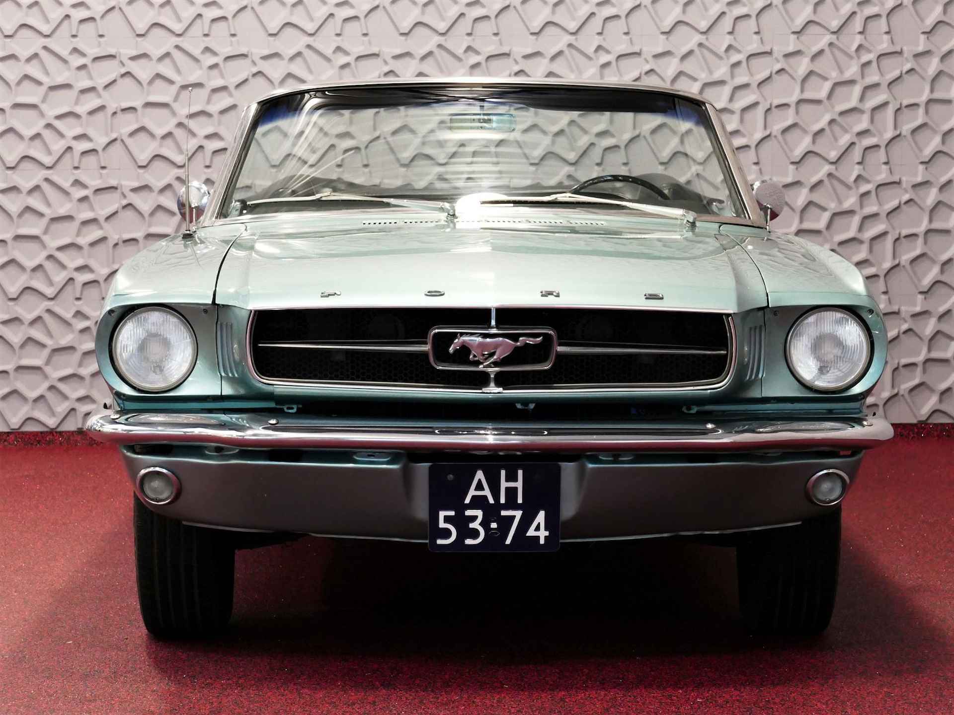 Ford Mustang Convertible 6 CYL LIJN AUTOMAAT 1965 - 38/68