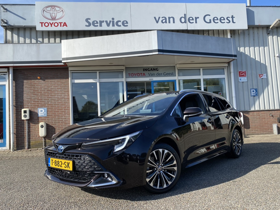 Toyota Corolla Touring Sports 2.0 High Power Hybrid First Edition bij viaBOVAG.nl