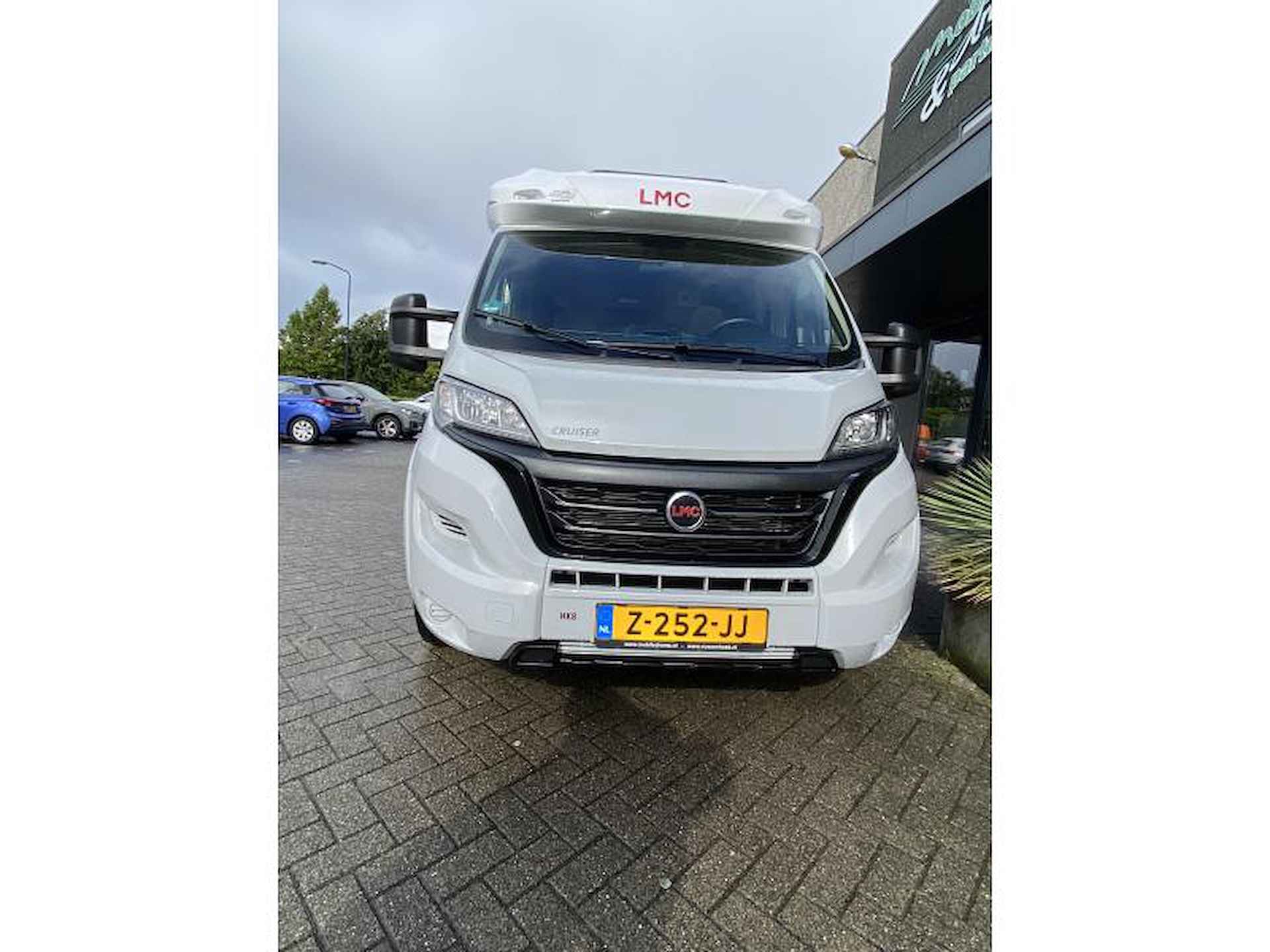 LMC Cruiser V 646 G kort verhuurd, erg netjes - 5/21