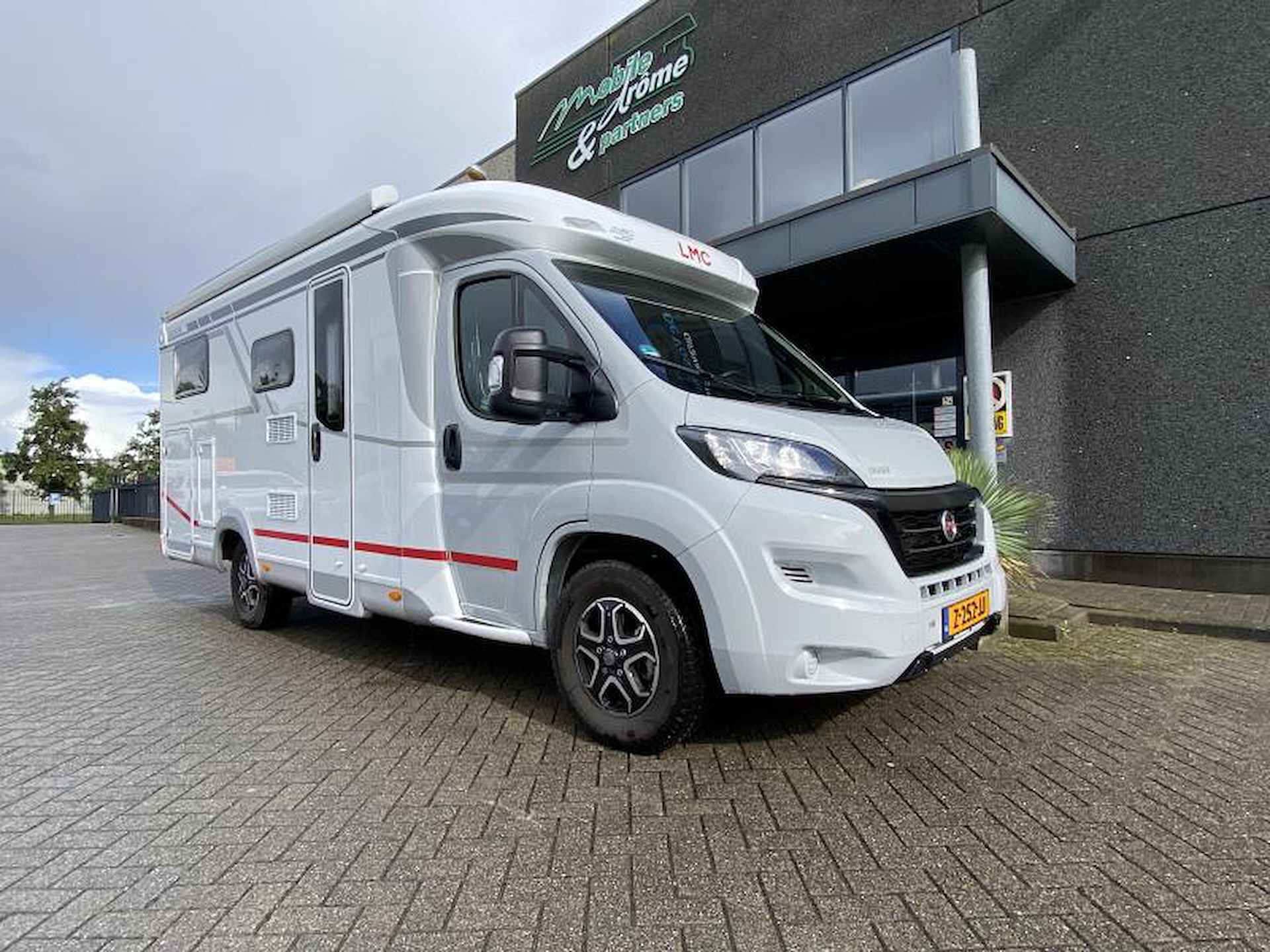 LMC Cruiser 646 G Automaat, lengte bedden. - 3/23