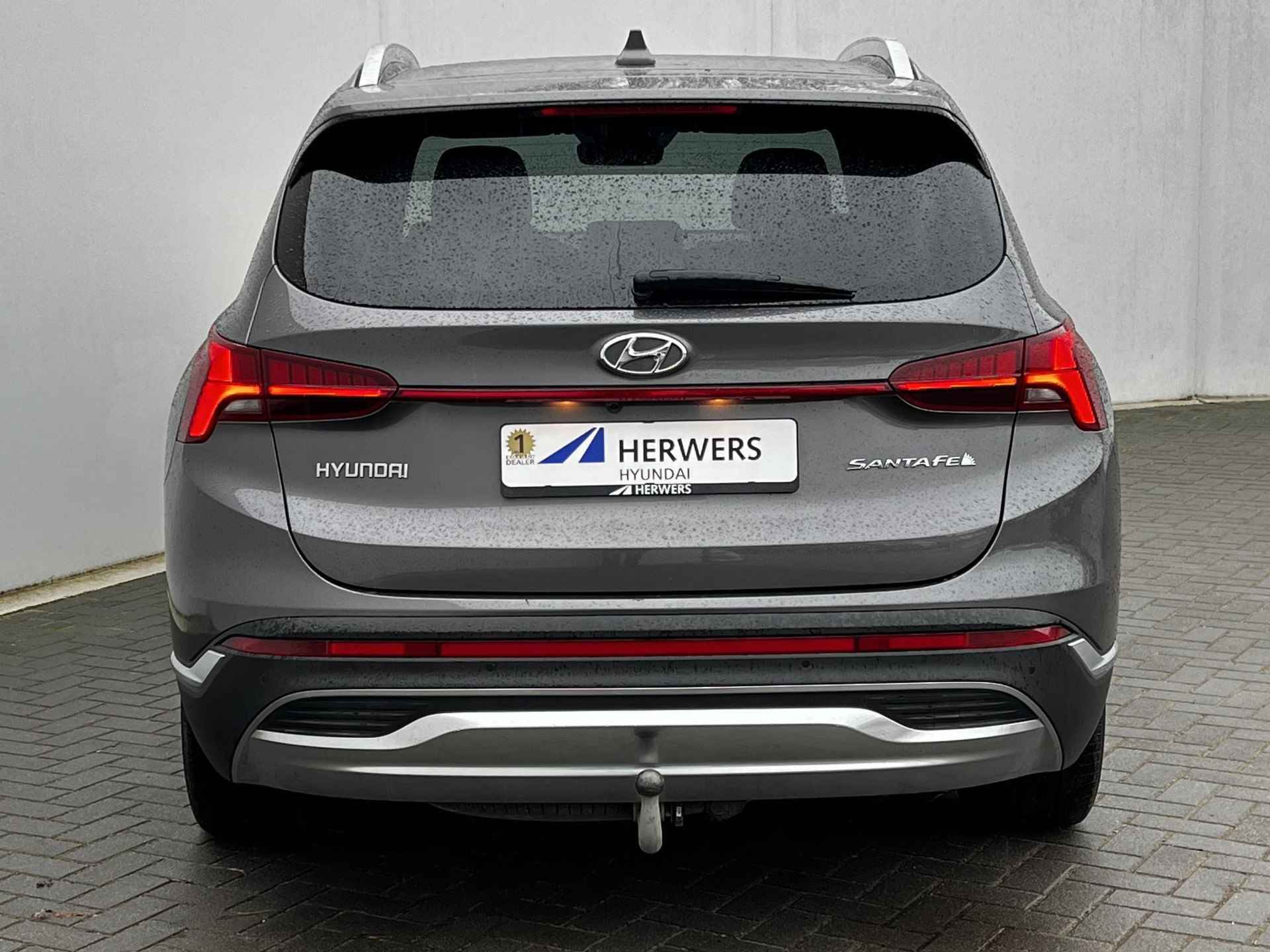 Hyundai Santa Fe 1.6 T-GDI PHEV 4WD Premium Sky 7p. / Zeven persoons / Panoramadak / Trekgewicht 1.350 kg / Trekhaak afneembaar / Leder / HUD / Elektrische klep / Zeer compleet / - 27/63