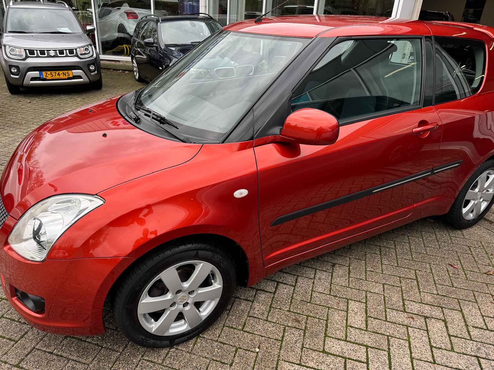 SUZUKI Swift 1.3 3D Limited - 6/27