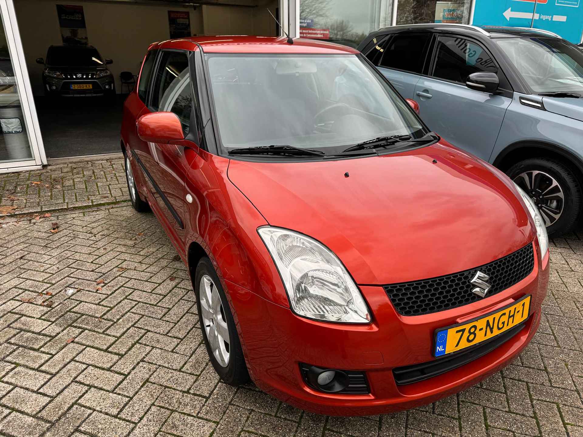 SUZUKI Swift 1.3 3D Limited - 7/27