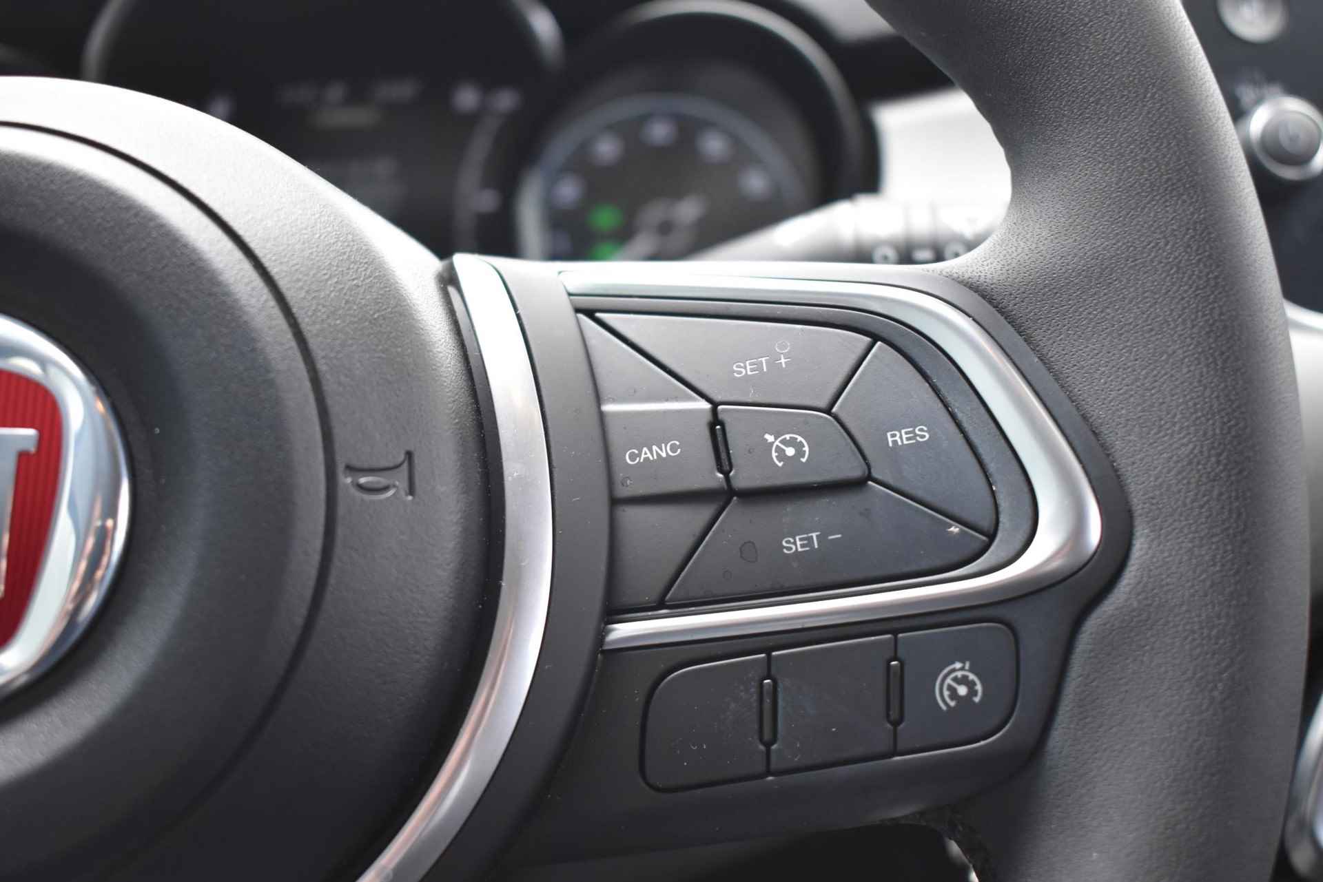 Fiat 500 X 1.5 Hybrid Dolcevita Special Edition Cabrio / LED / Carplay Navigatie / Camera - 15/33