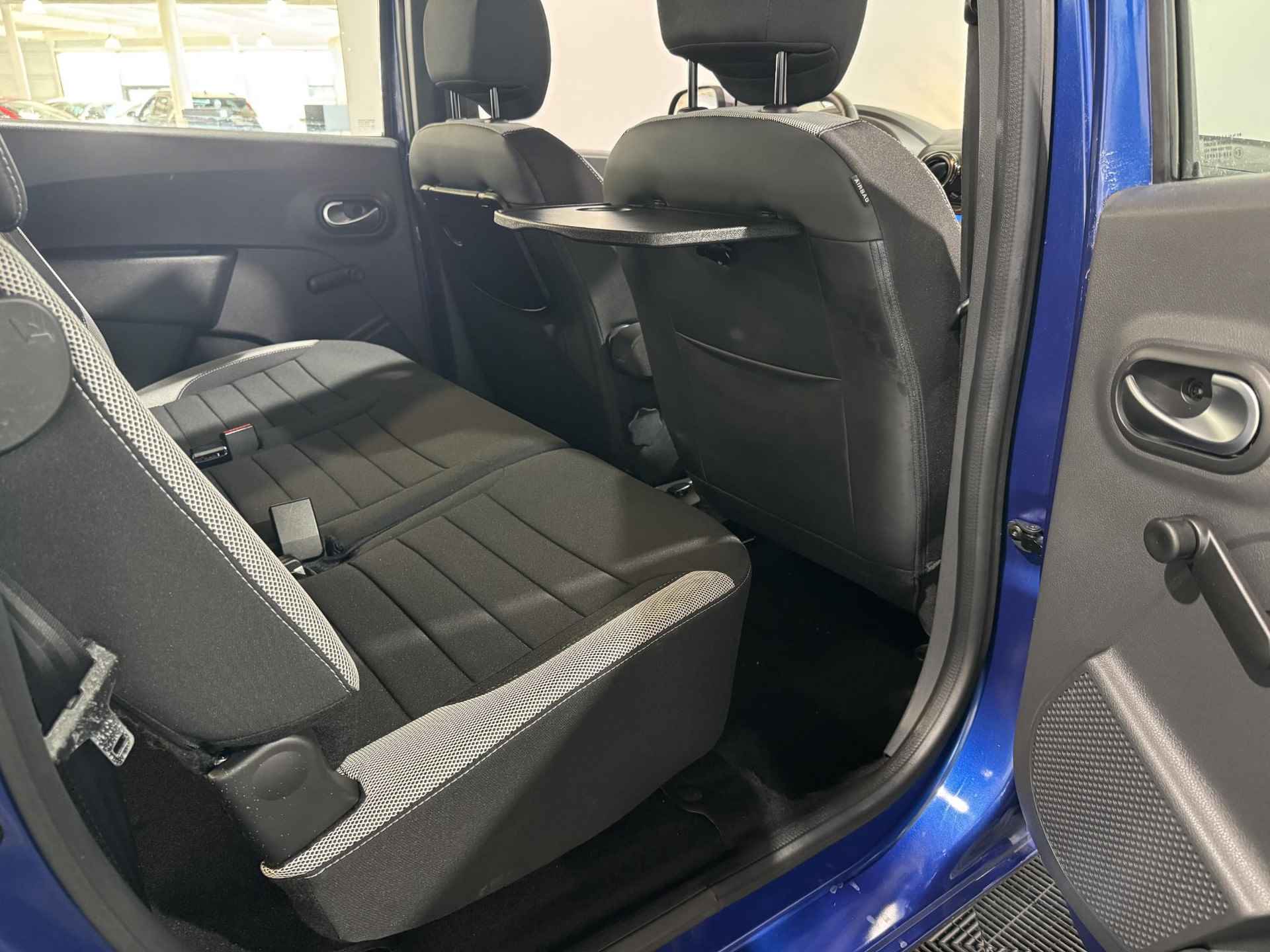 Dacia Lodgy 1.3 - 130PK TCe Stepway 5p | Trekhaak (1400KG) | Navi | Apple CarPlay/Android Auto | Airco | Camera | Cruise Control | Parkeersensoren | Elektrische Ramen & Spiegels | - 19/36