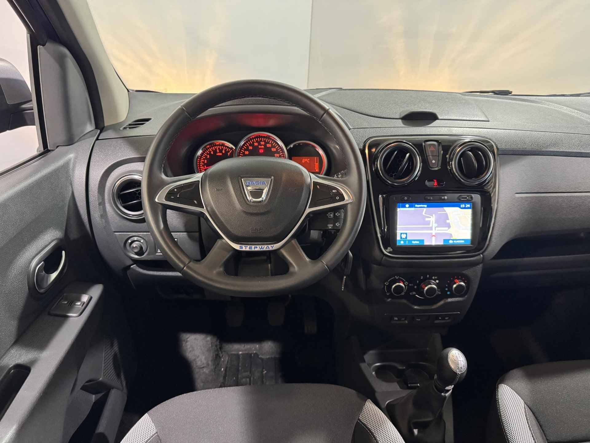 Dacia Lodgy 1.3 - 130PK TCe Stepway 5p | Trekhaak (1400KG) | Navi | Apple CarPlay/Android Auto | Airco | Camera | Cruise Control | Parkeersensoren | Elektrische Ramen & Spiegels | - 23/36