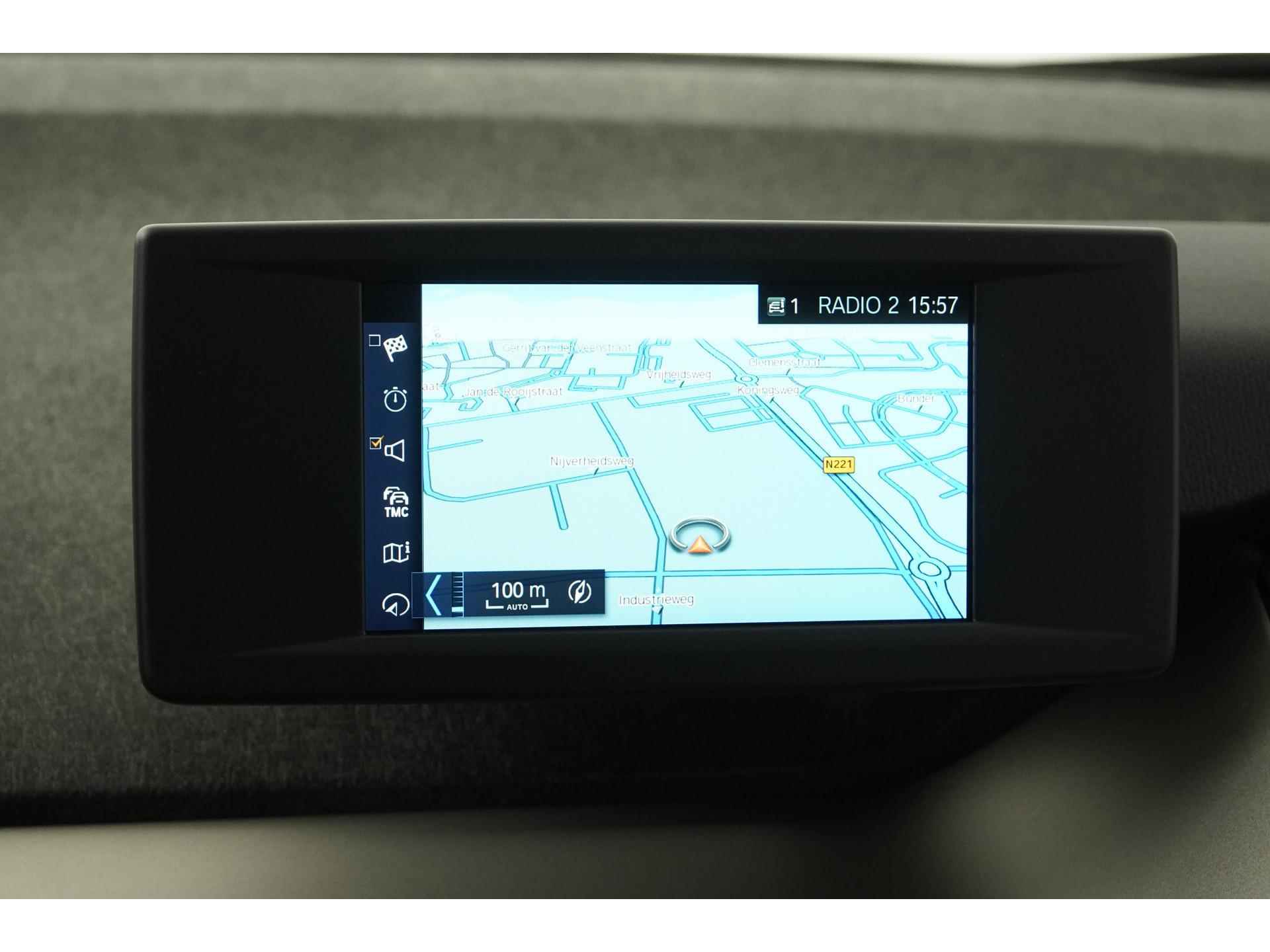 BMW i3 Basis 120Ah 42 kWh | Camera | Driving Assistant Plus | Warmtepomp | Comfort pakket |  Zondag Open! - 13/39