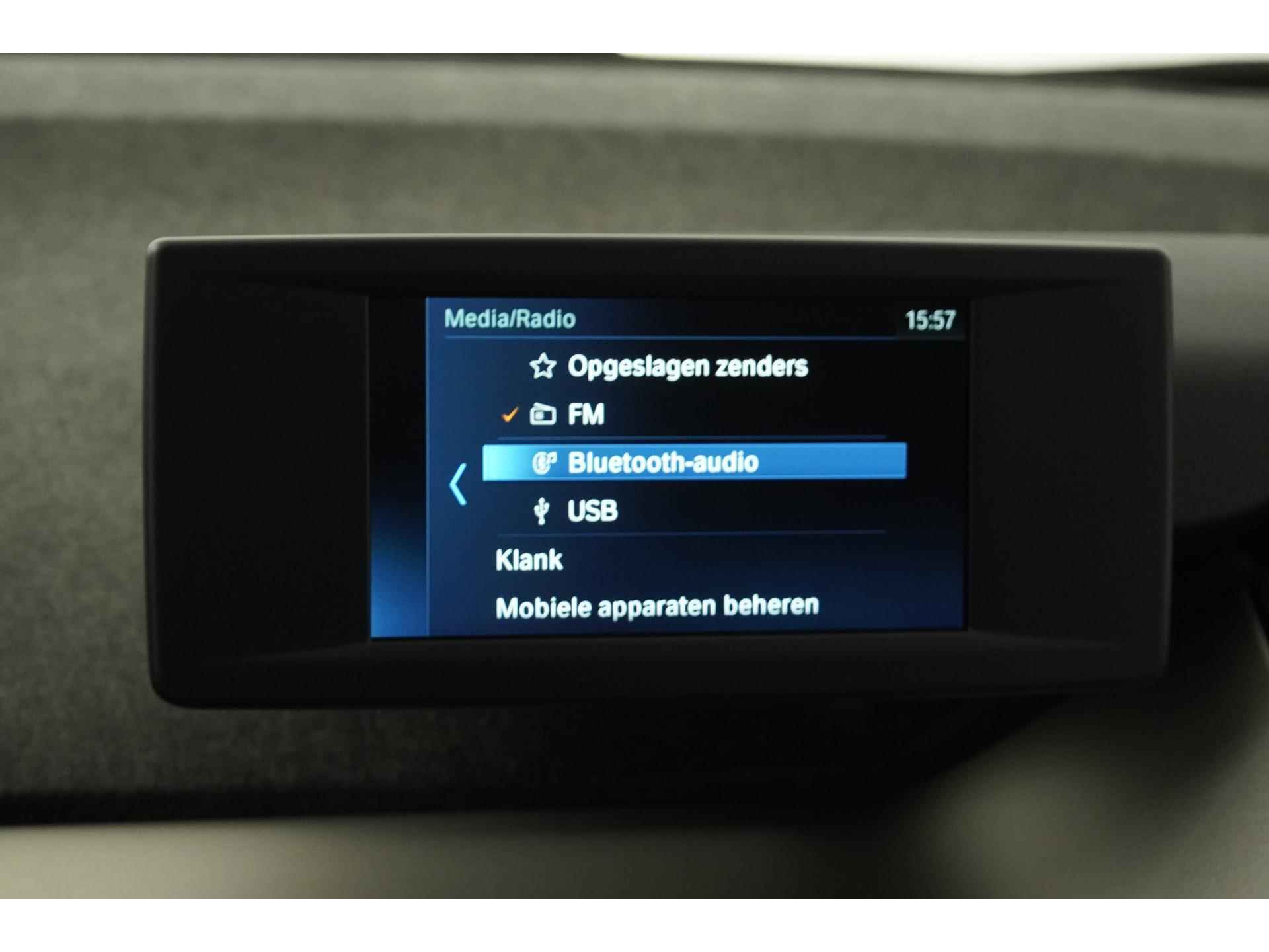 BMW i3 Basis 120Ah 42 kWh | Camera | Driving Assistant Plus | Warmtepomp | Comfort pakket |  Zondag Open! - 15/39