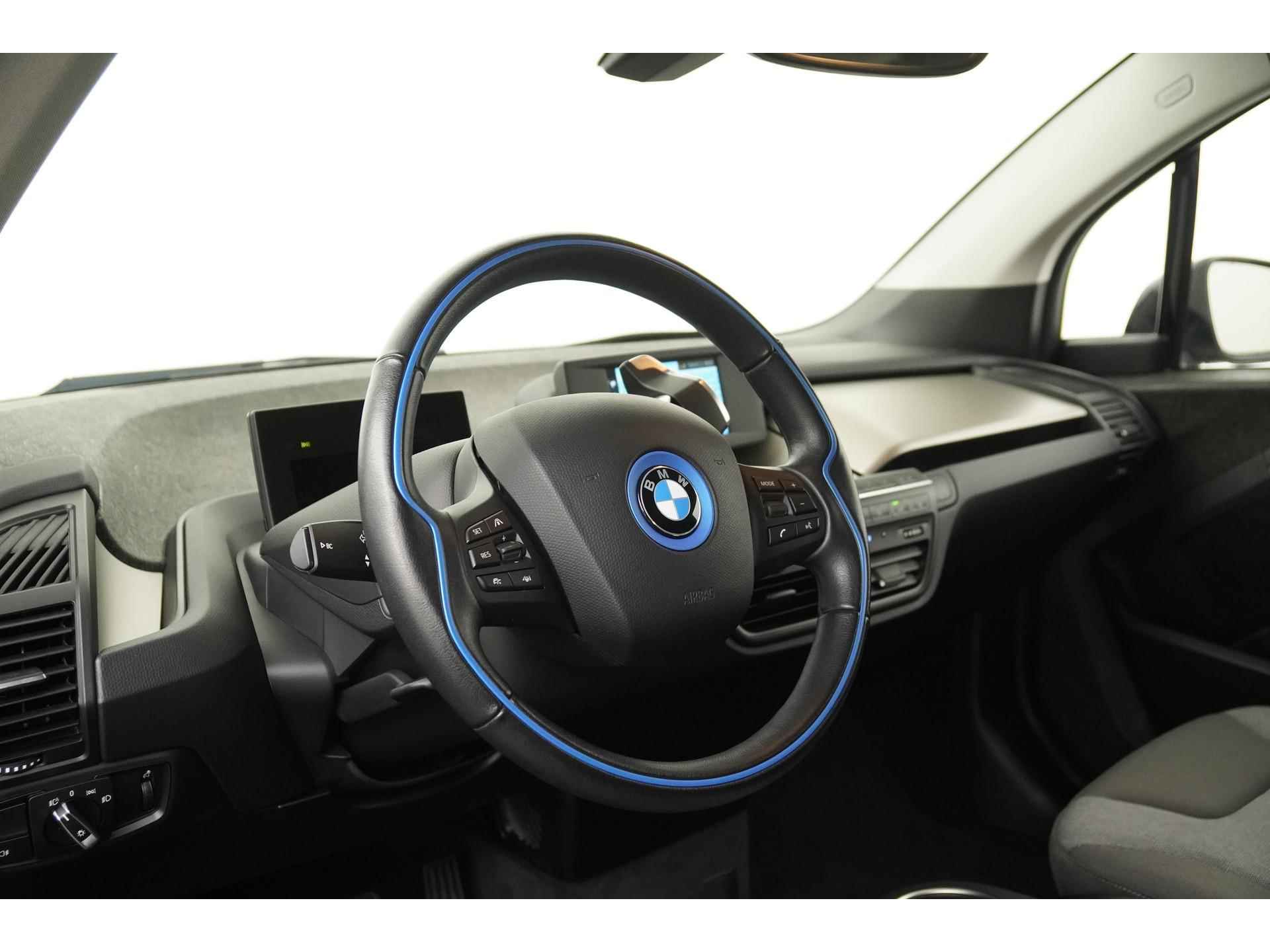 BMW i3 Basis 120Ah 42 kWh | Camera | Driving Assistant Plus | Warmtepomp | Comfort pakket |  Zondag Open! - 35/39
