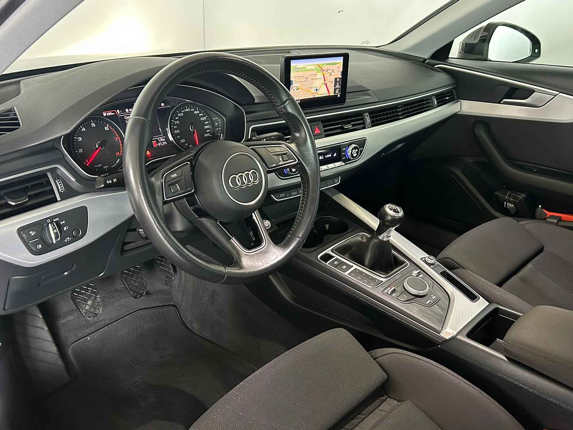 Audi A4 35 TFSI 150pk Sport - 8/27