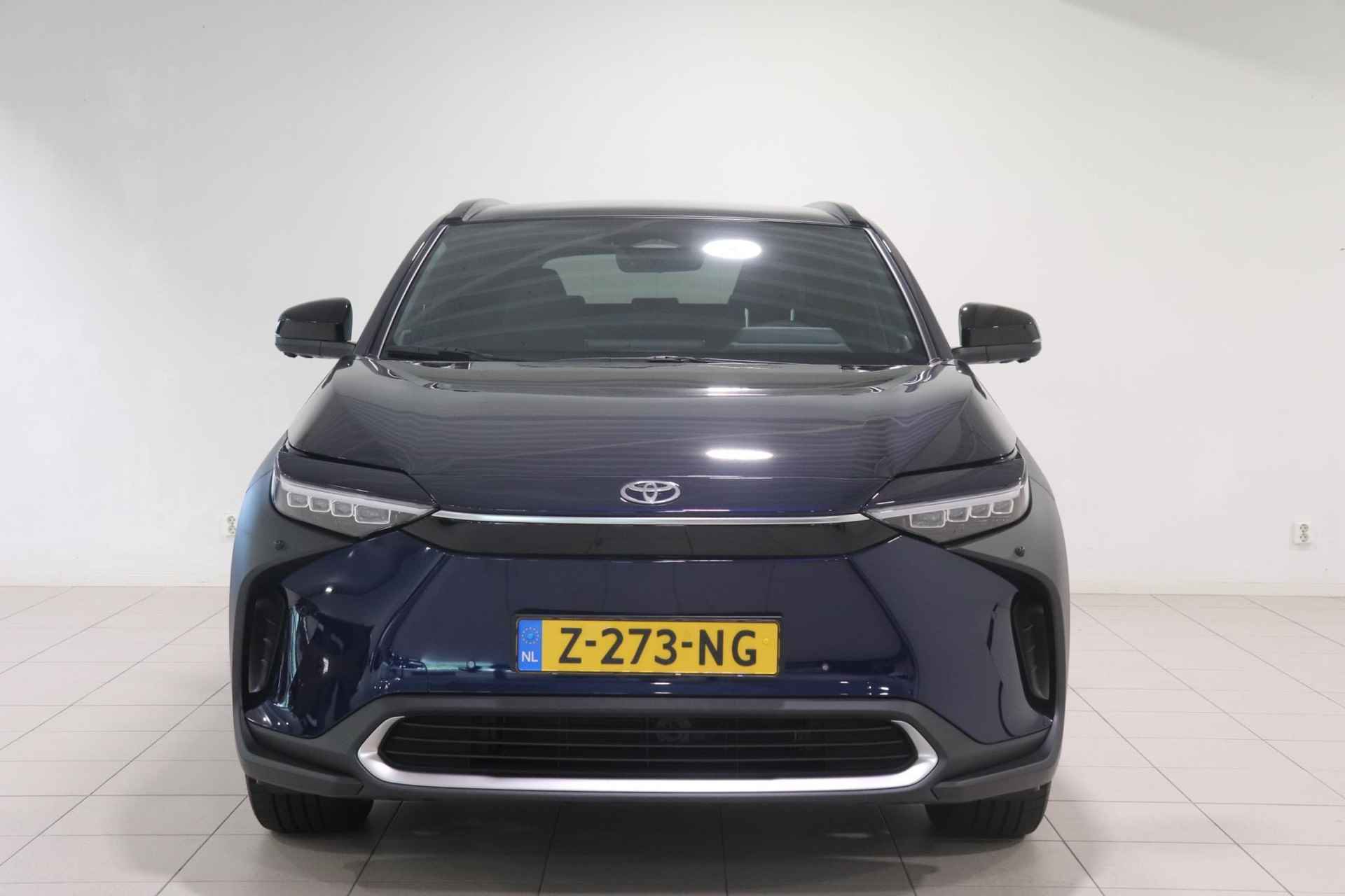 Toyota bZ4X Panoramadak Premium 71 kWh, Demo voordeel, Luxe, Sensoren, Stuur, Stoel en Voorruit verwarming, Draadloos Apple Carplay/Android Auto! - 16/38