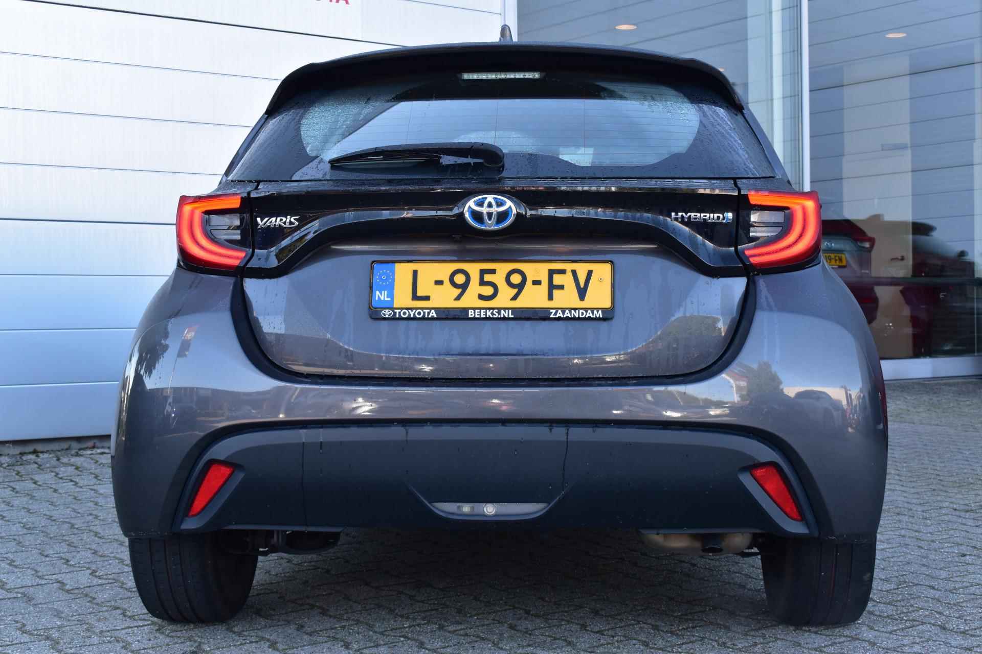 Toyota Yaris 1.5 Hybrid Dynamic - 9/28