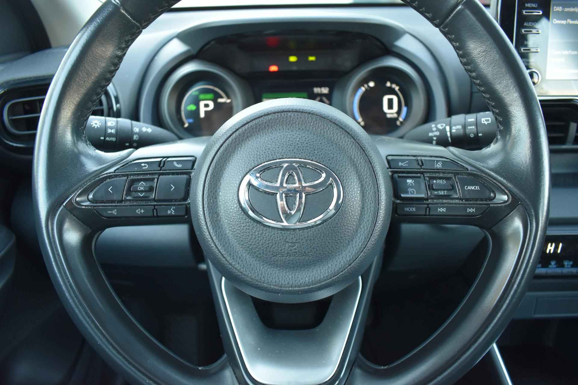 Toyota Yaris 1.5 Hybrid Dynamic - 13/28