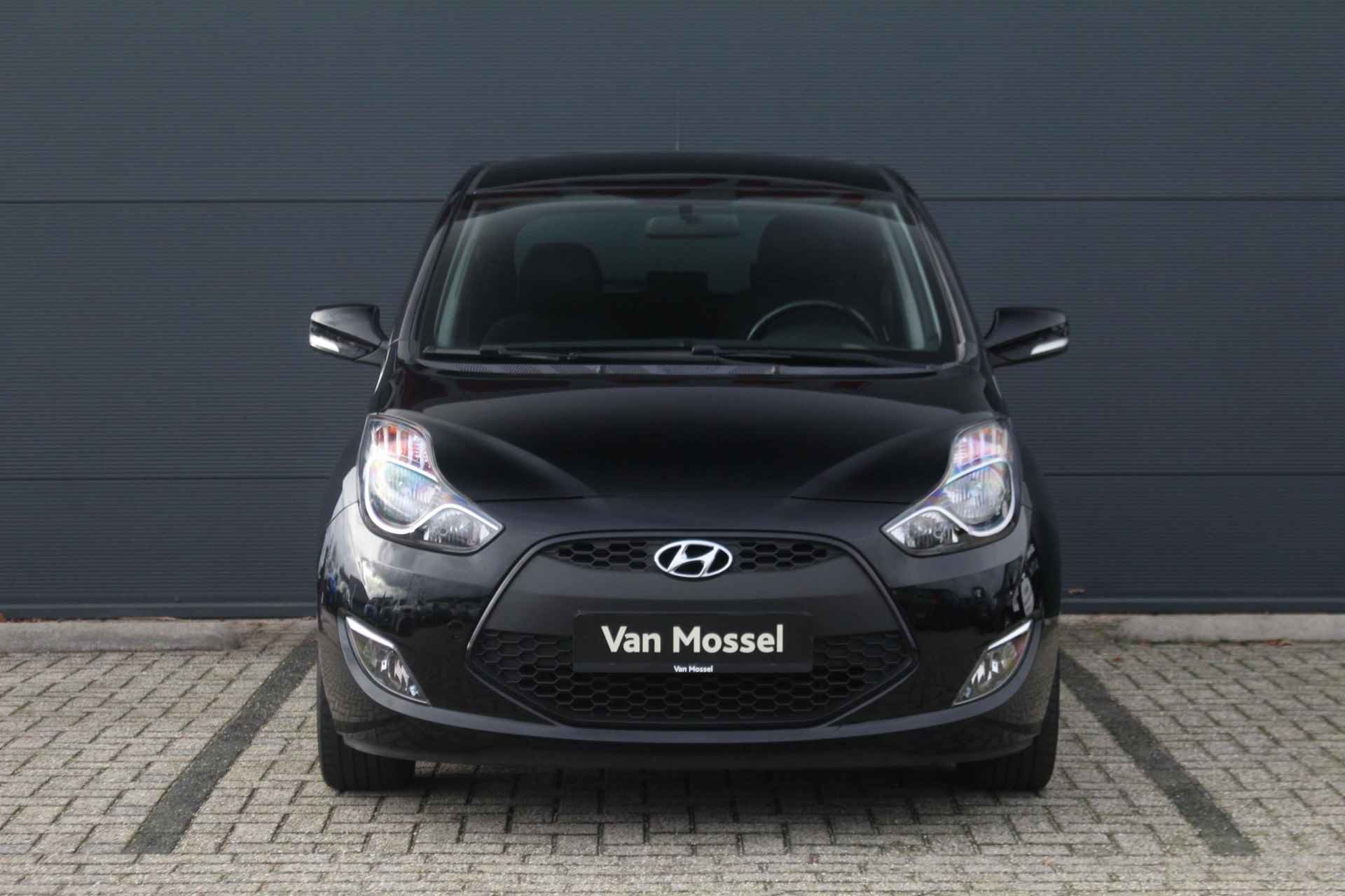 Hyundai ix20 1.4i Go! 90pk | Navigatie | Achteruitrijcamera | Lichtmetalen Velgen 16" - 2/32