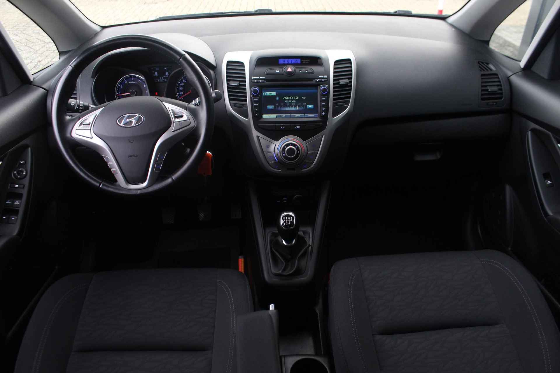 Hyundai ix20 1.4i Go! 90pk | Navigatie | Achteruitrijcamera | Lichtmetalen Velgen 16" - 13/32