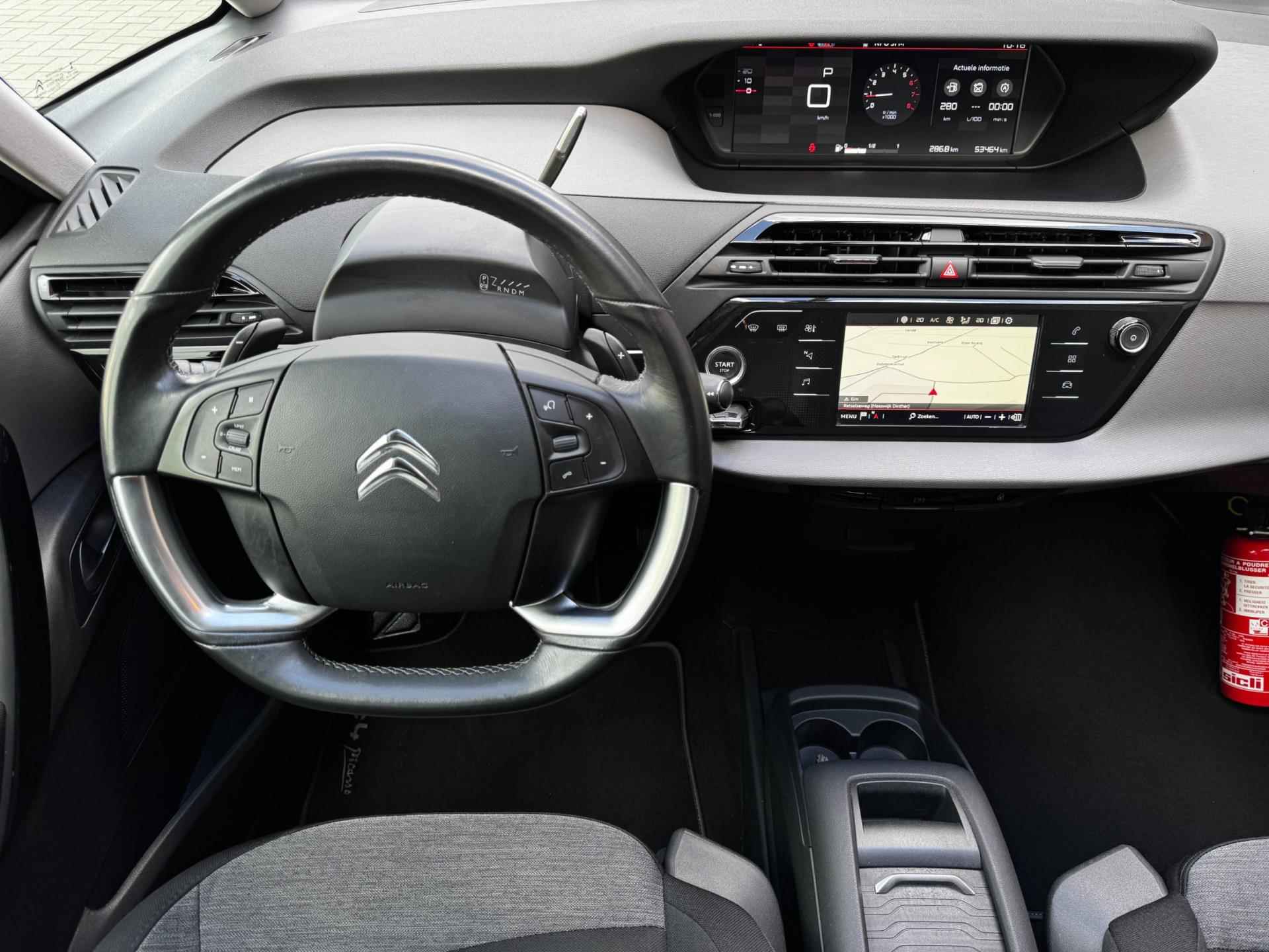 Citroen C4 Picasso 1.2 PureTech Feel / 130 PK / Trekhaak / Navigatie + Camera / Automaat / Climate control / 1e Eigenaar - 16/50