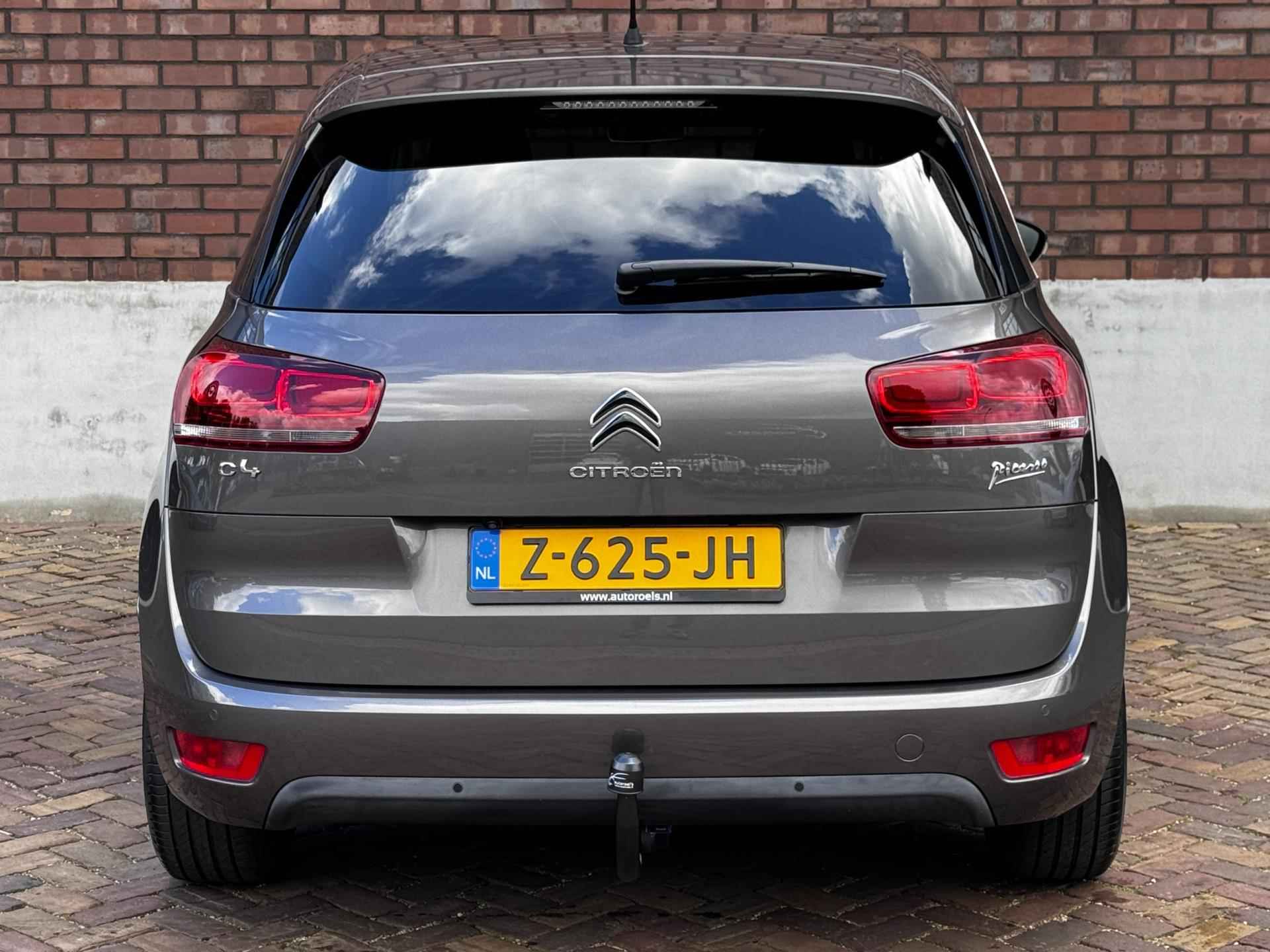 Citroen C4 Picasso 1.2 PureTech Feel / 130 PK / Trekhaak / Navigatie + Camera / Automaat / Climate control / 1e Eigenaar - 11/51