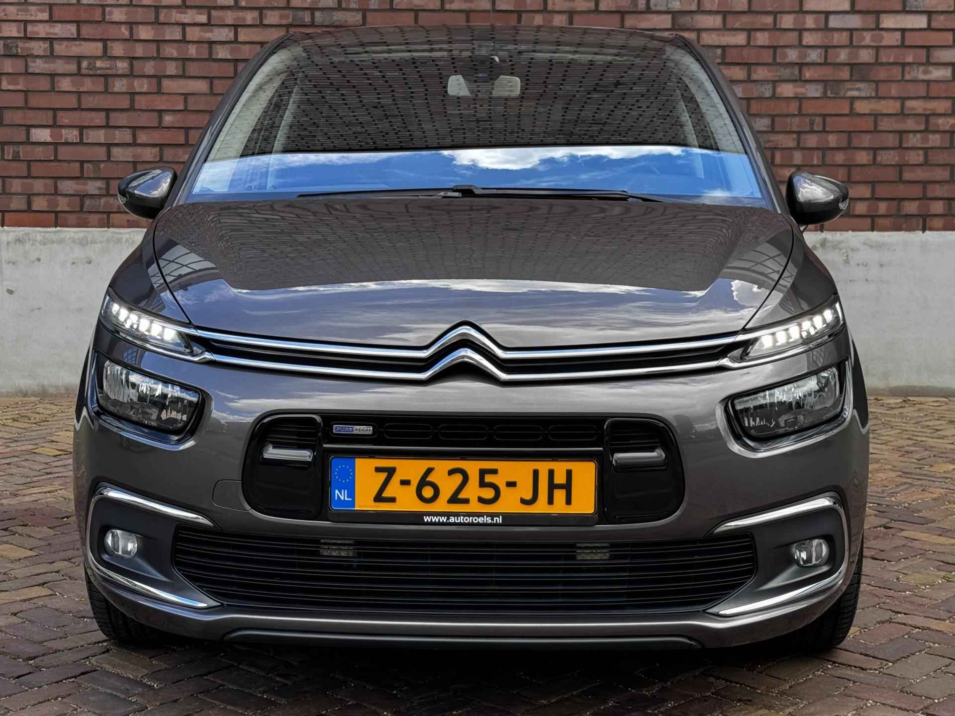 Citroen C4 Picasso 1.2 PureTech Feel / 130 PK / Trekhaak / Navigatie + Camera / Automaat / Climate control / 1e Eigenaar - 15/51