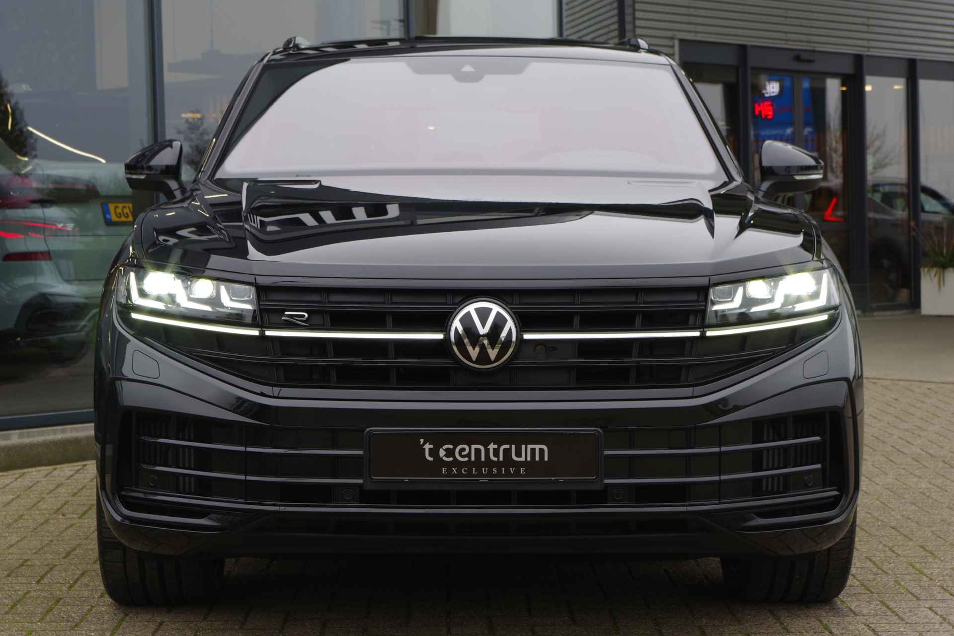 Volkswagen Touareg 3.0 TSi R 4MOTION 463 PK *FACELIFT* Plug-In Hybride, Panoramadak, Dynaudio, Nachtzicht, Massage - 13/63