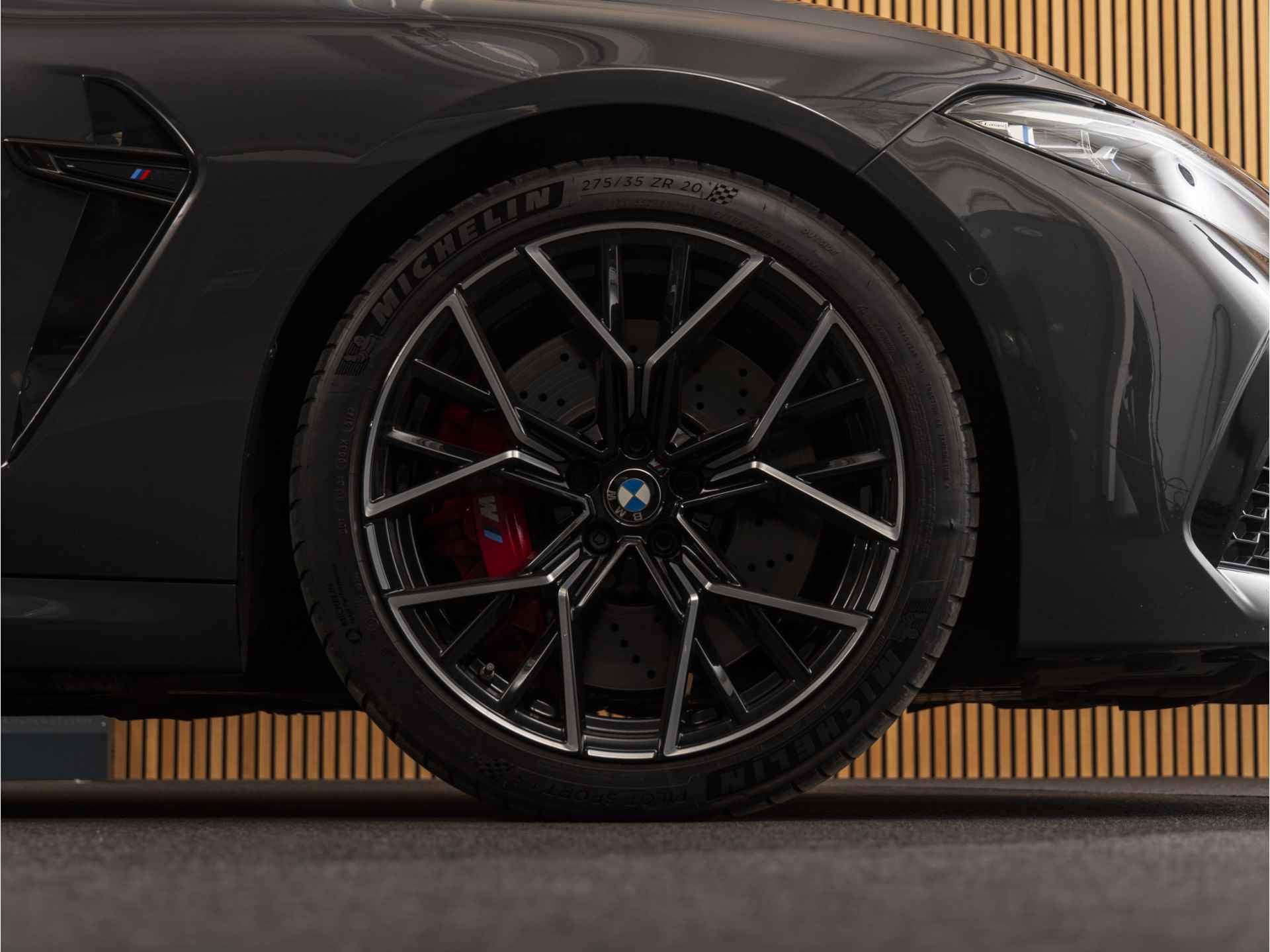 BMW 8 Serie M8 Competition - 11/33