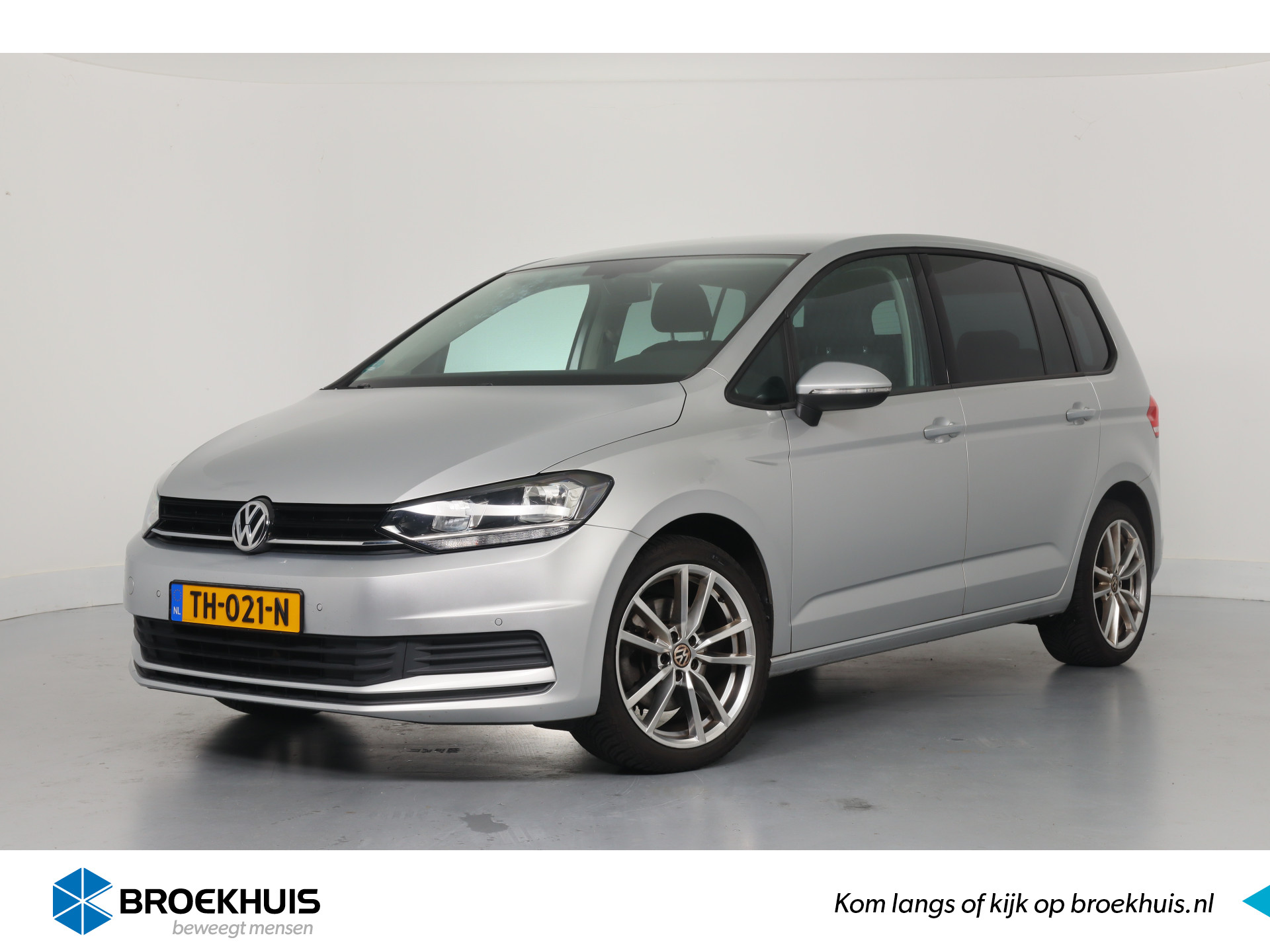 Volkswagen Touran 1.2 TSI Comfortline 7p | Trekhaak | Clima | Navi | Cruise Control | Parkeersensoren V+A | Lichtmetalen Velgen