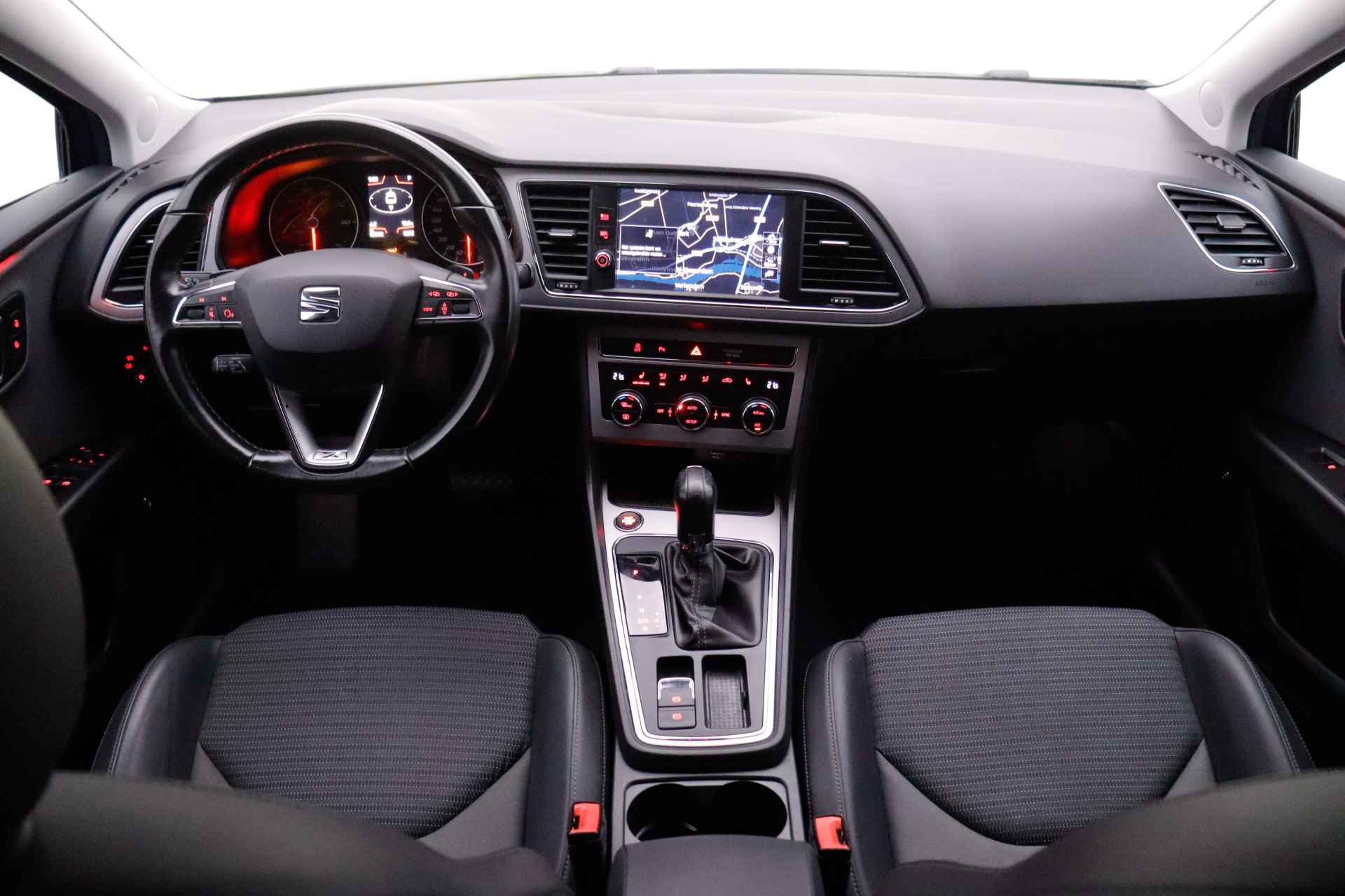 SEAT Leon 1.5TSI Dsg Xcellence MATRIX LED/BEATS AUDIO/CARPLAY/ACC/DAB/NAVI/STOELVERW./LANE ASSIST/LMV 17'' - 17/28