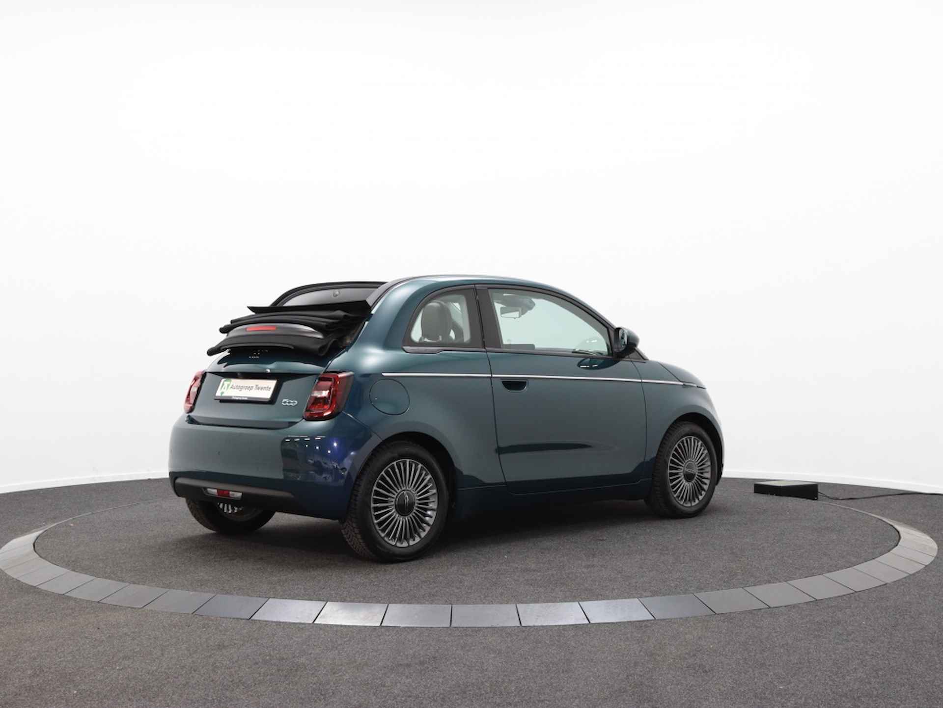 Fiat 500 Cabrio Icon 42 kWh | DAB | Camera | Carplay | Keyless | PLT 339 | - 8/52