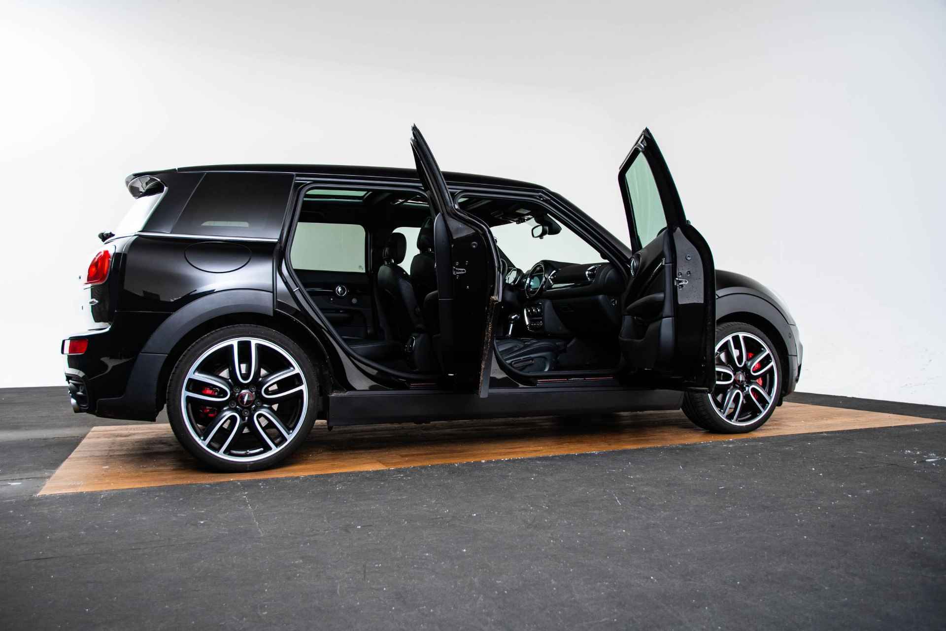 Mini Mini Clubman 2.0 John Cooper Works ALL4 Chili Panoramadak - Harman Kardon - Head-Up Display - LED koplampen - PDC voor/achter - Sportonderstel - Performance control - 7/64