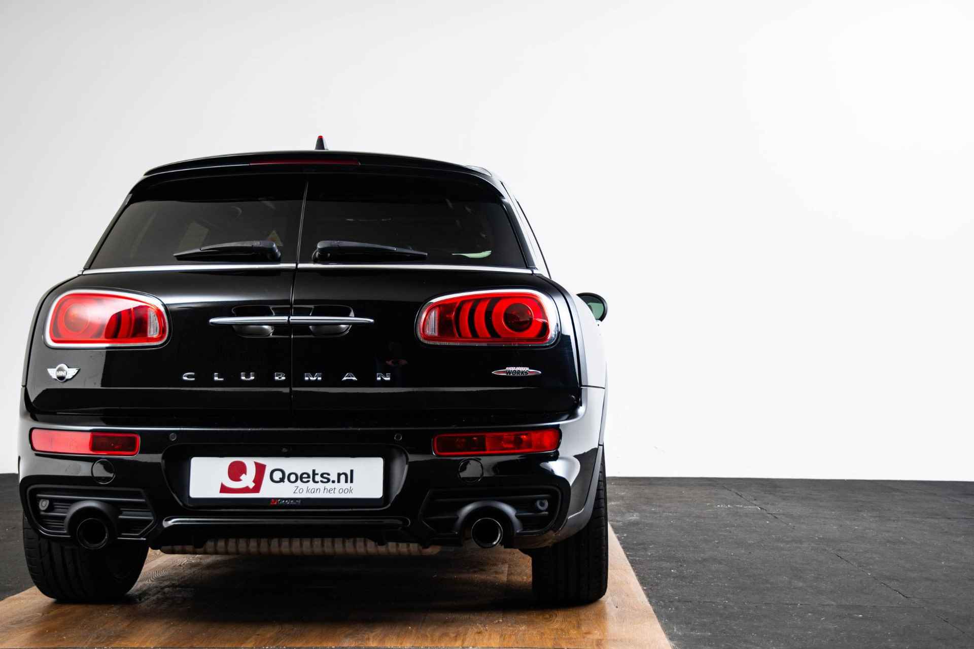 Mini Mini Clubman 2.0 John Cooper Works ALL4 Chili Panoramadak - Harman Kardon - Head-Up Display - LED koplampen - PDC voor/achter - Sportonderstel - Performance control - 32/64