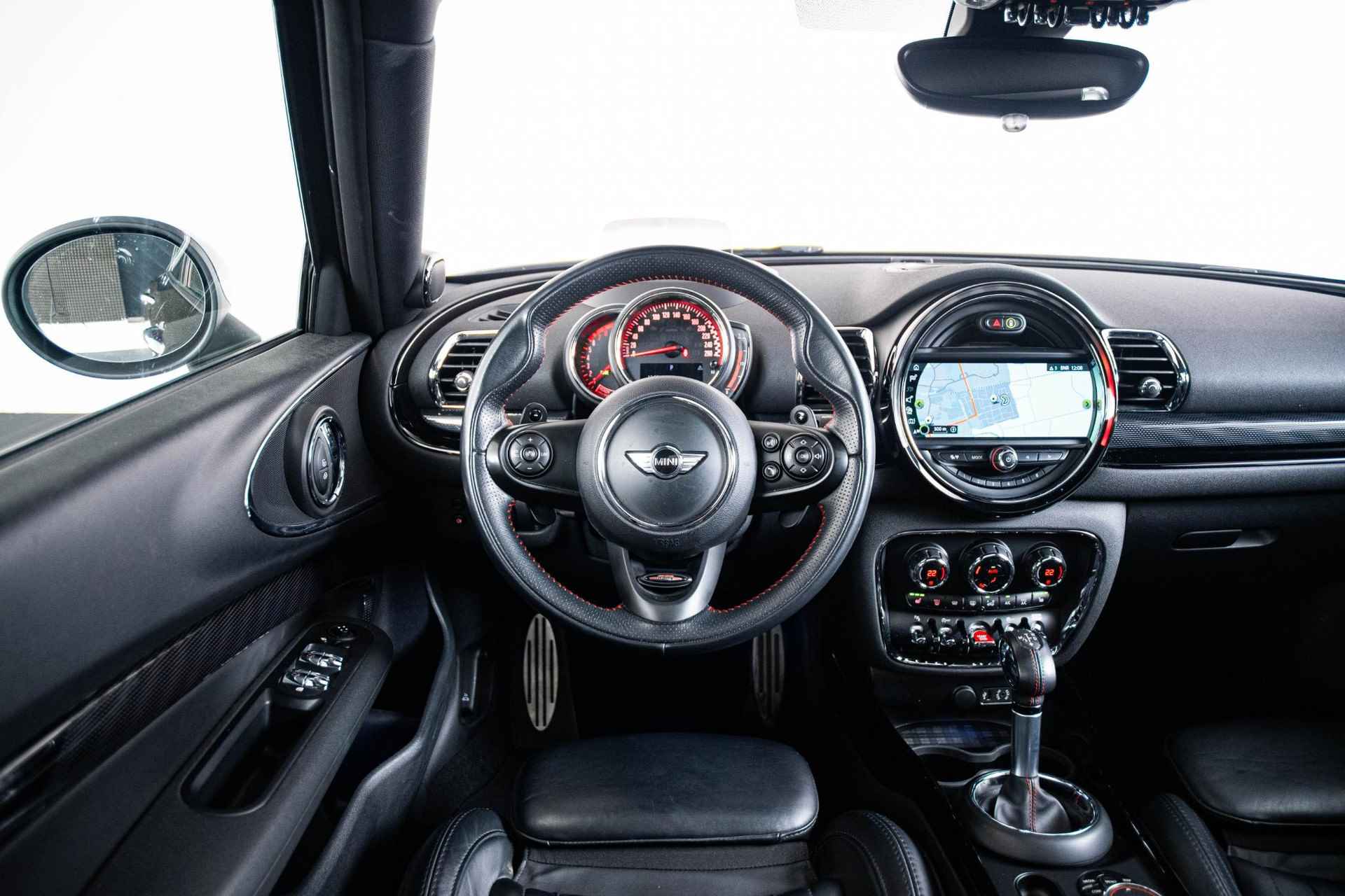 Mini Mini Clubman 2.0 John Cooper Works ALL4 Chili Panoramadak - Harman Kardon - Head-Up Display - LED koplampen - PDC voor/achter - Sportonderstel - Performance control - 33/64