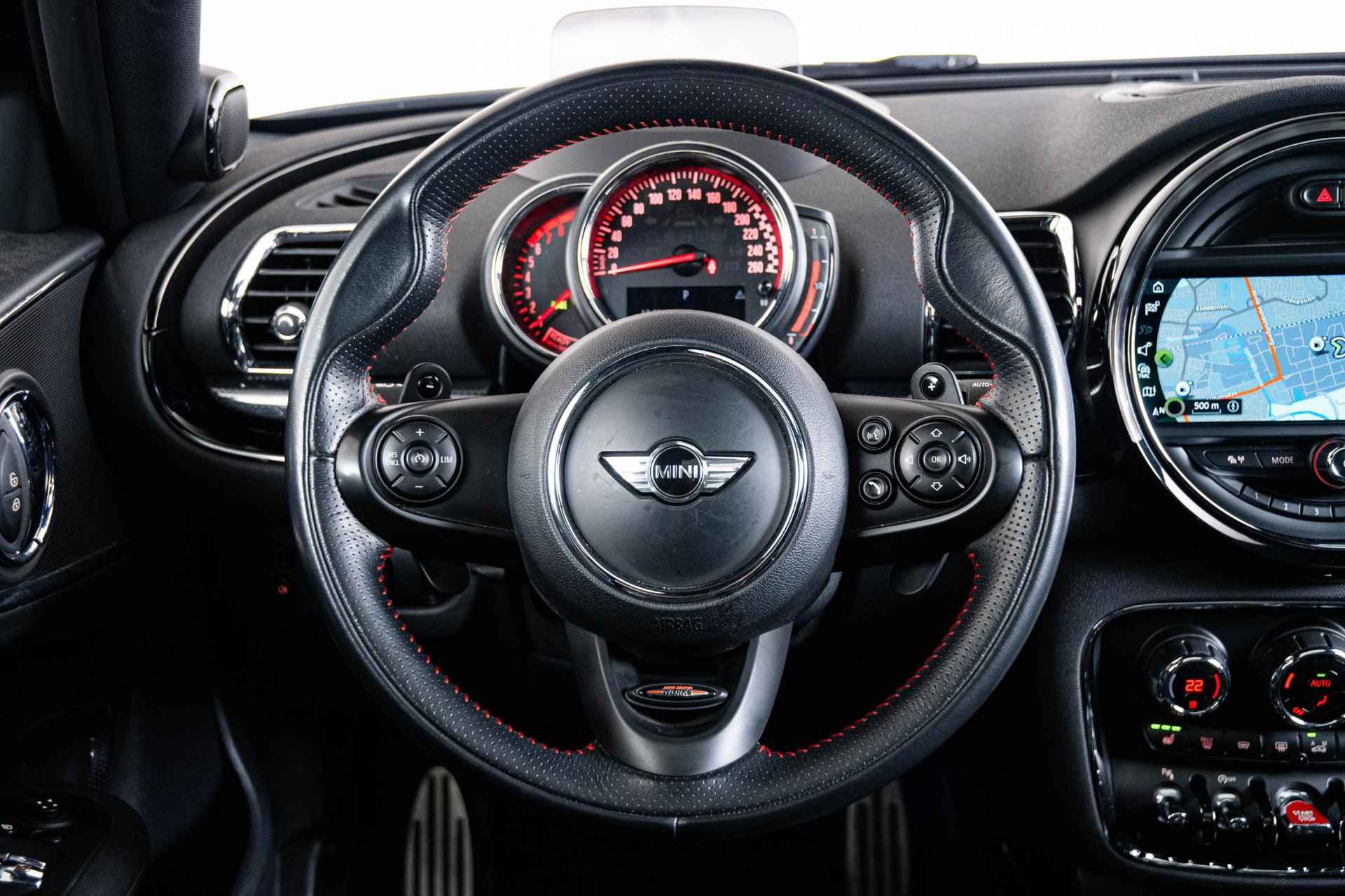 Mini Mini Clubman 2.0 John Cooper Works ALL4 Chili Panoramadak - Harman Kardon - Head-Up Display - LED koplampen - PDC voor/achter - Sportonderstel - Performance control - 37/64