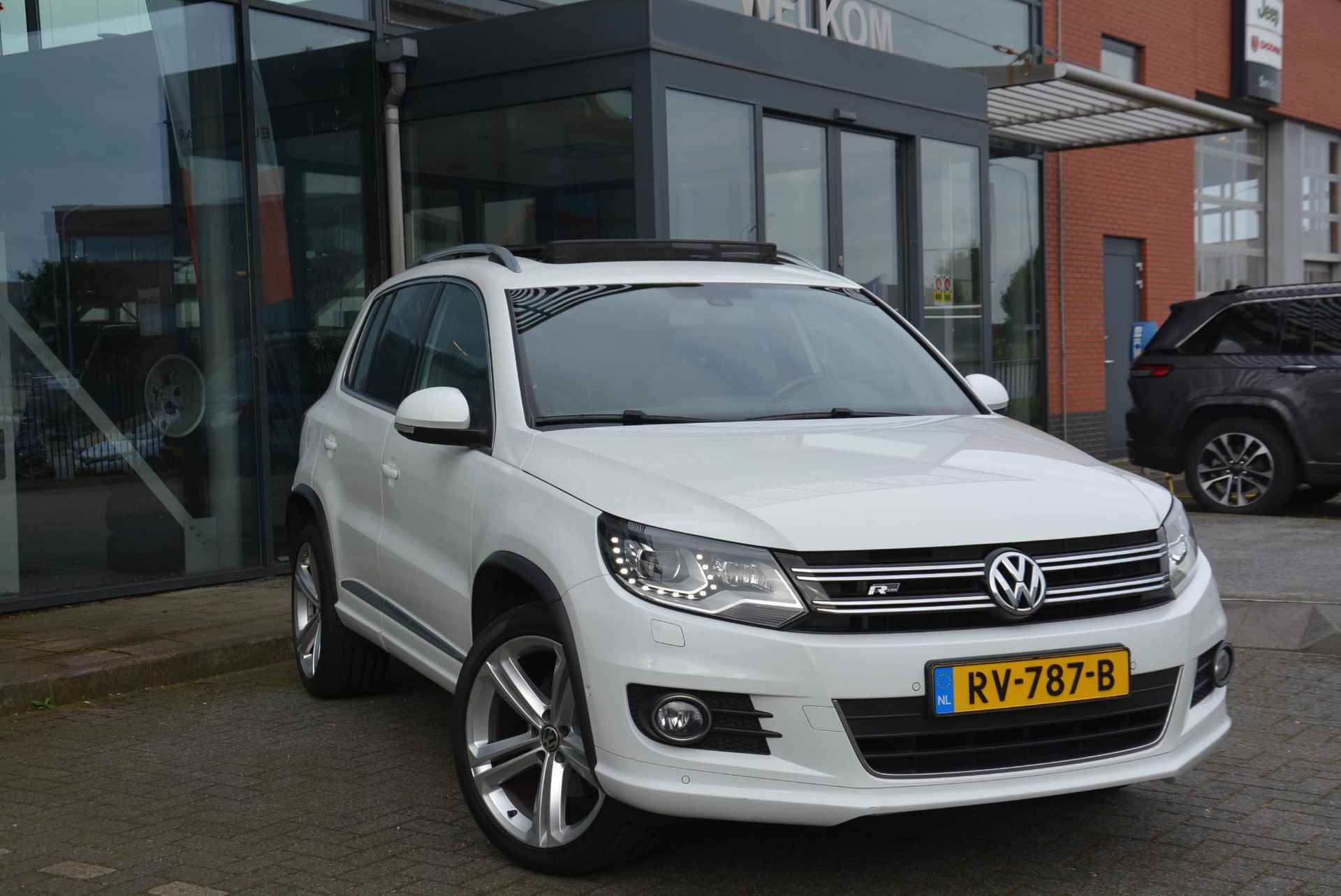 Volkswagen Tiguan 2.0 TDI R-Line Edition 4Motion - 5/34