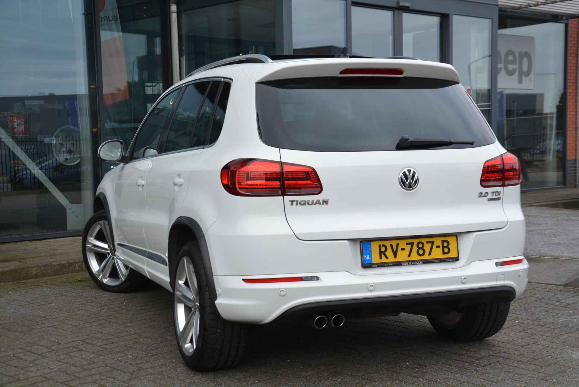 Volkswagen Tiguan 2.0 TDI R-Line Edition 4Motion - 6/34