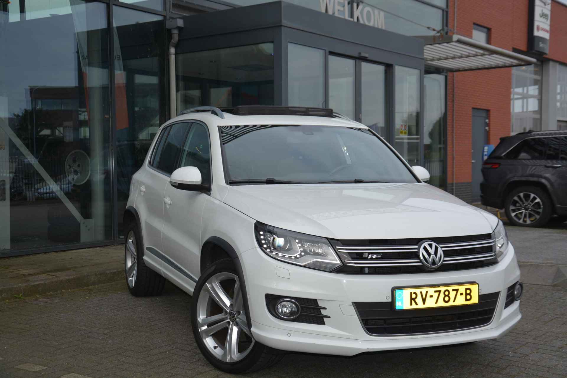 Volkswagen Tiguan 2.0 TDI R-Line Edition 4Motion - 7/34